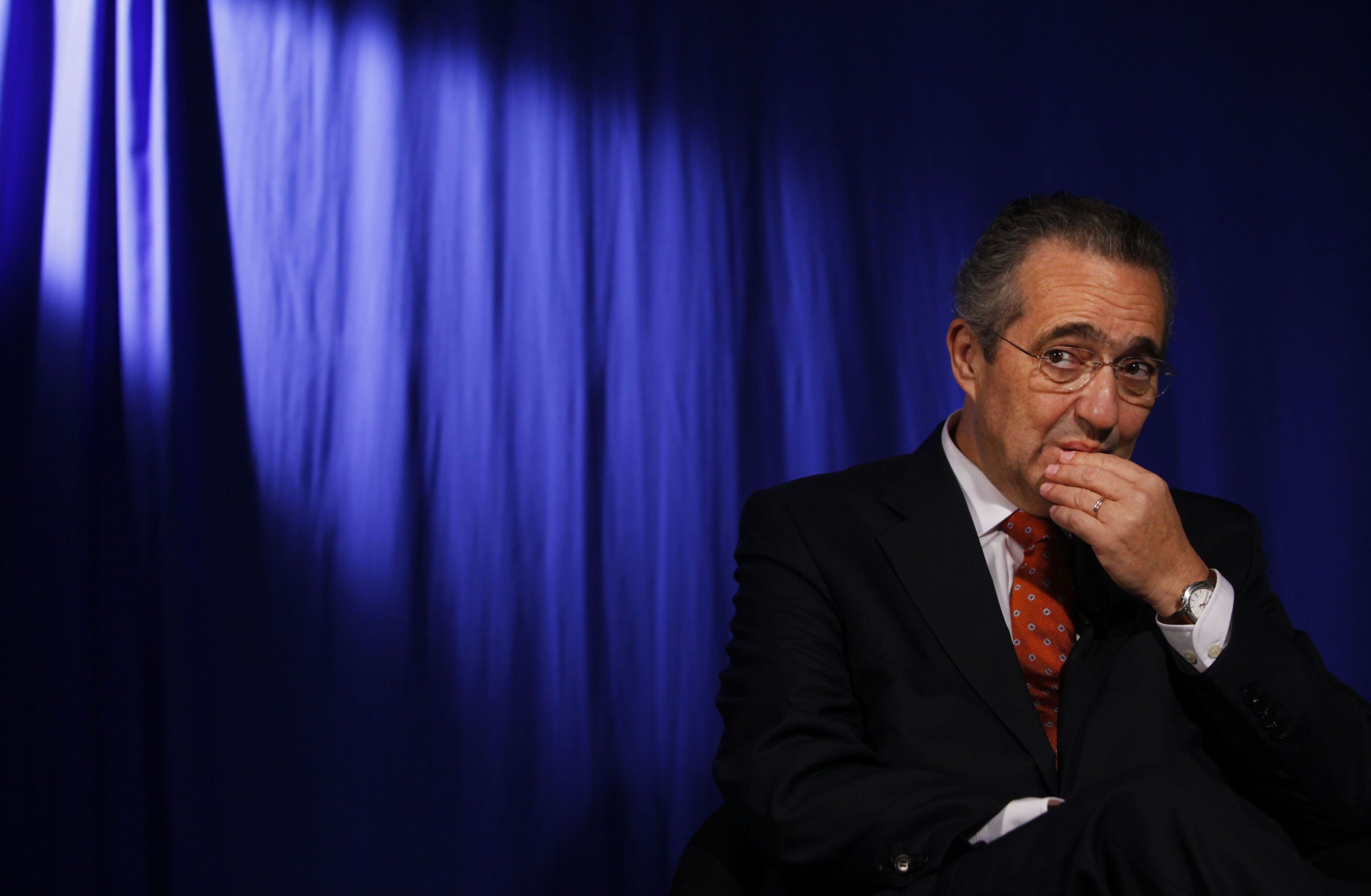 Ribeiro e Castro prevê “derrota anunciada” se PSD e CDS continuarem “competição de medição de forças”