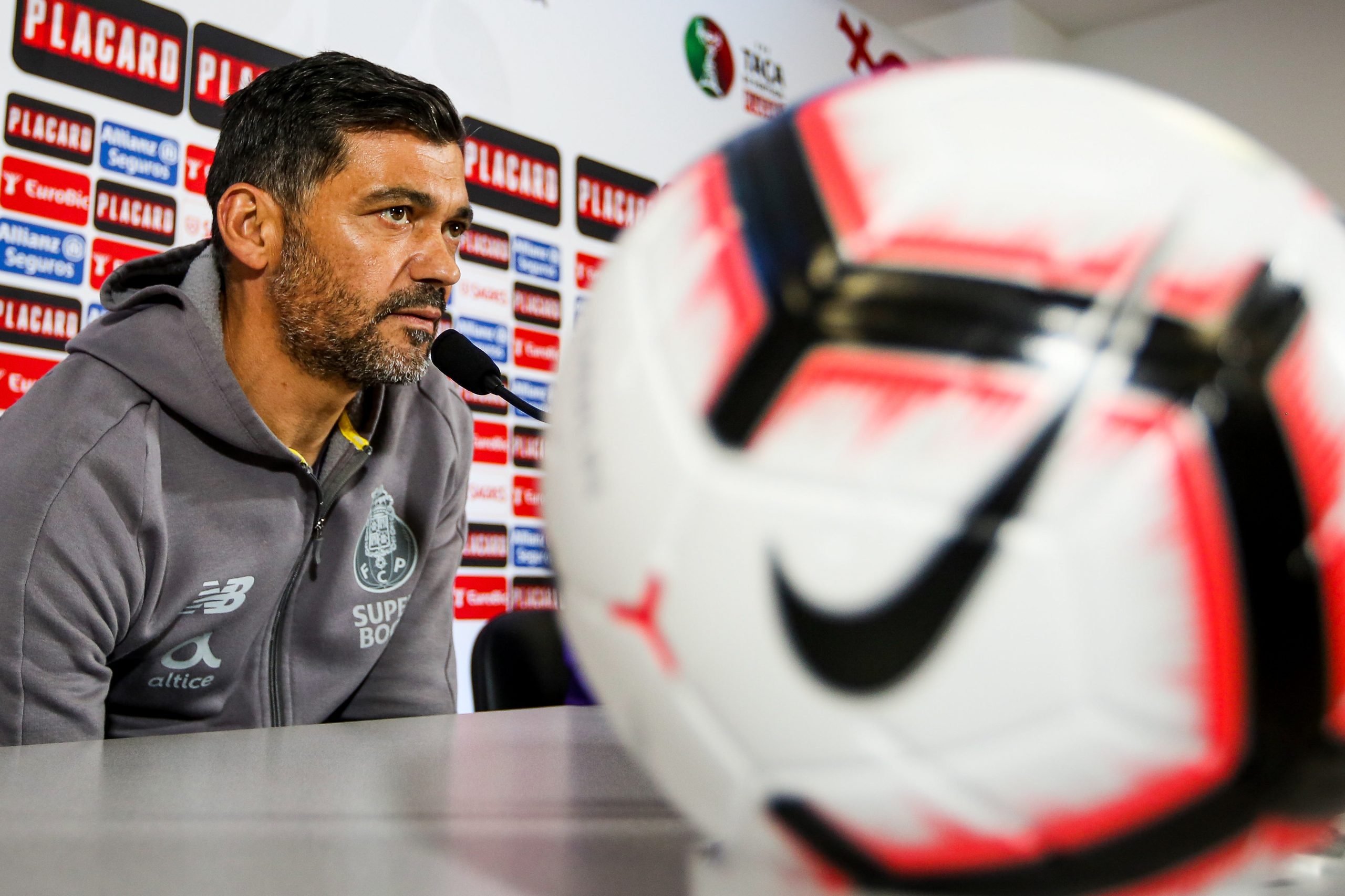 Taça de Portugal. Keizer e Conceição sem surpresas nos ‘onzes’ da final