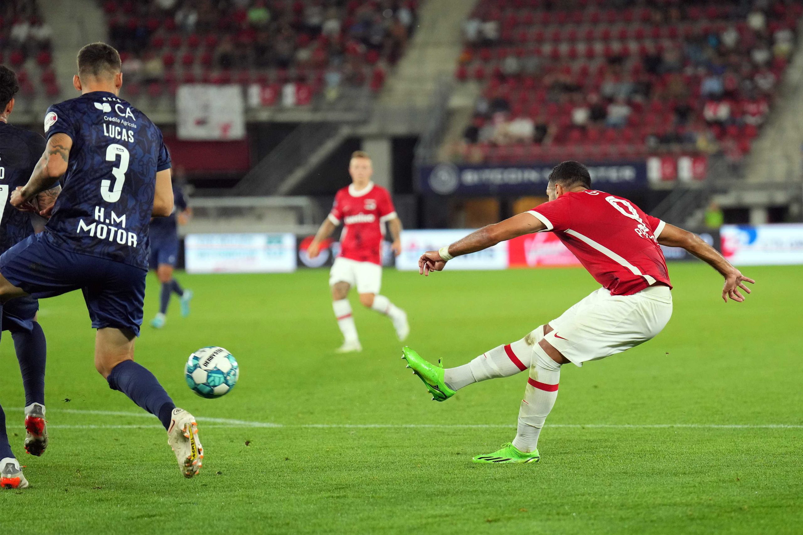 Gil Vicente goleado em Alkmaar