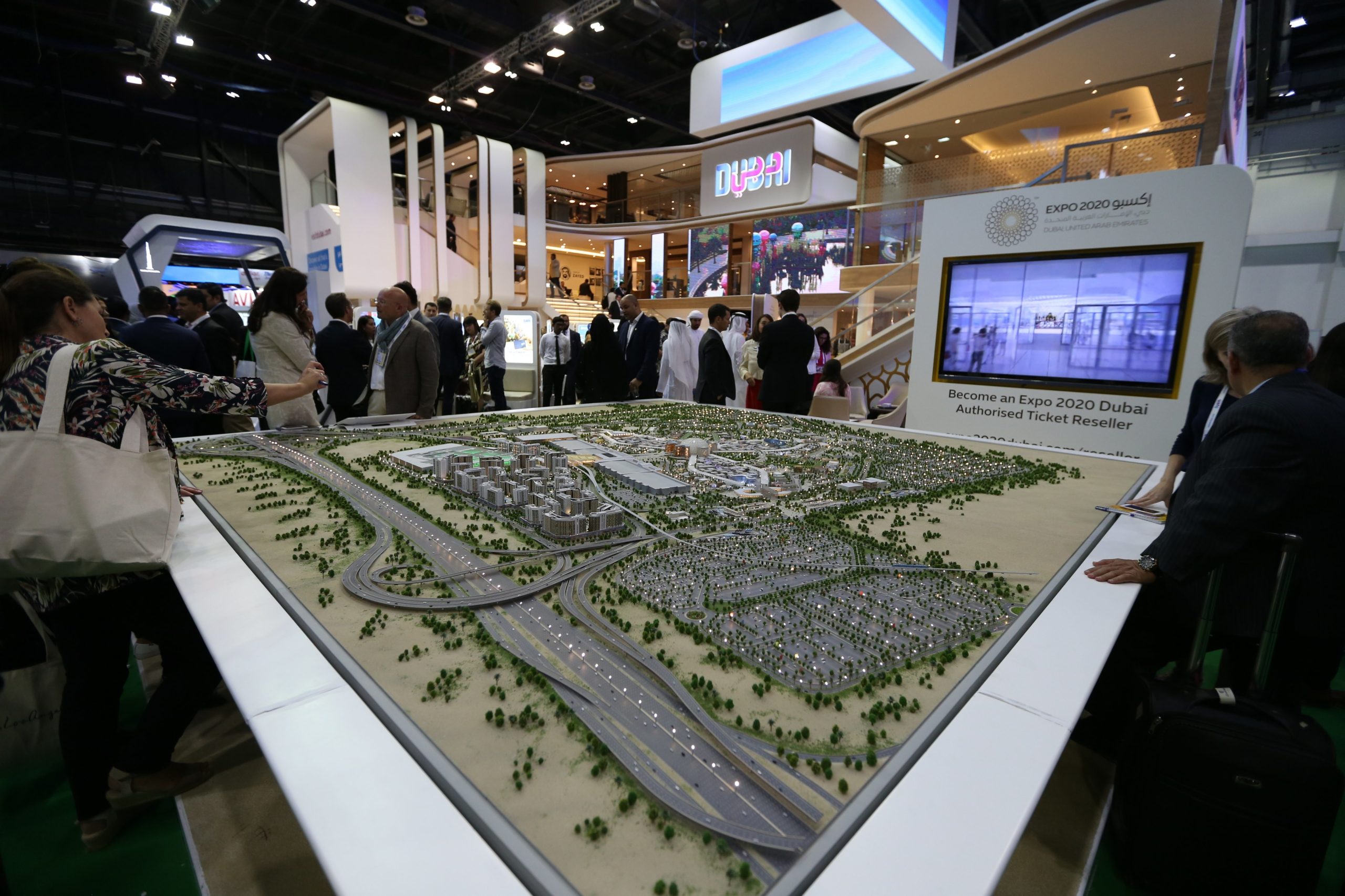 Covid-19: Expo 2020 no Dubai adiada um ano
