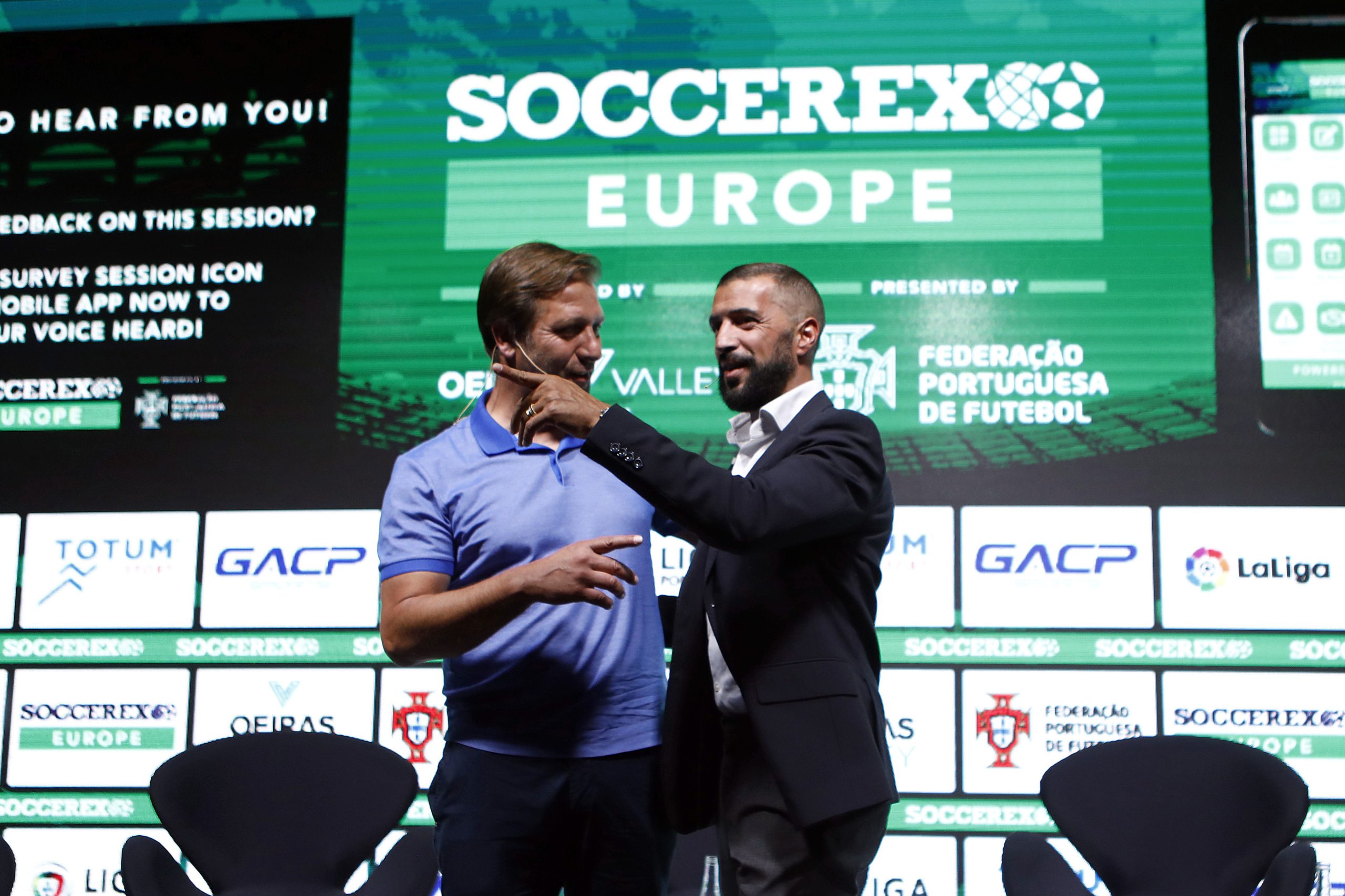 Porque vibro com o futebol? Dois jogadores, um treinador, um advogado e um CEO respondem porquê