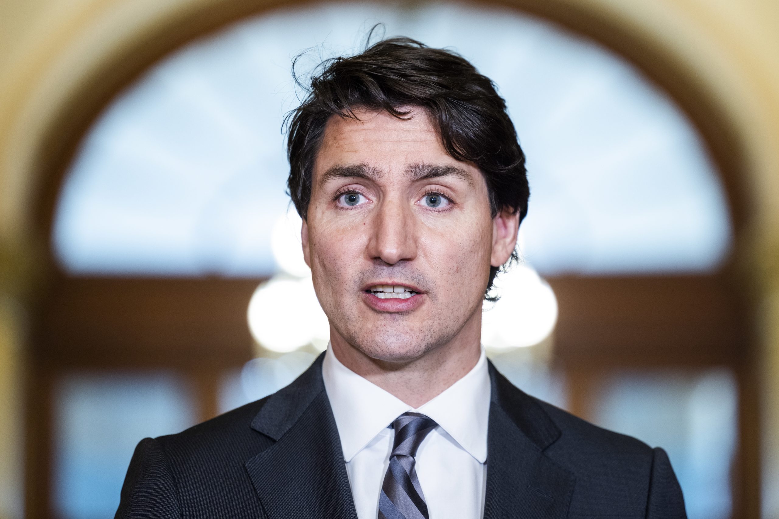 Canadá abateu objeto voador que sobrevoava o país a grande altitude