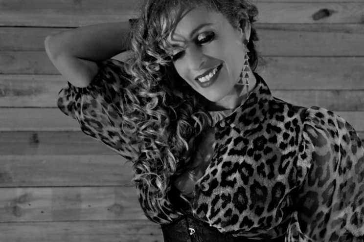 Cantora Claudisabel morre em acidente na A2