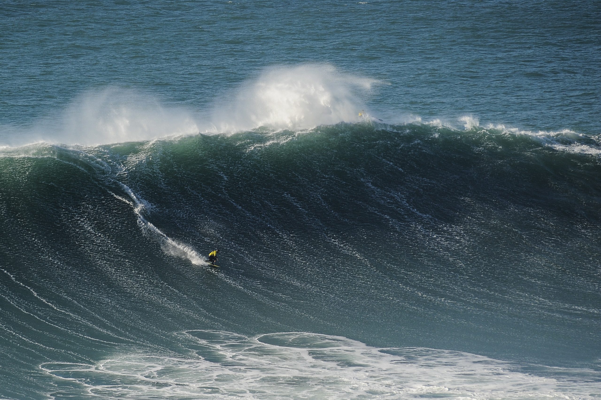 Nic von Rupp “orgulhoso” por representar Portugal nas ondas gigantes do Havai