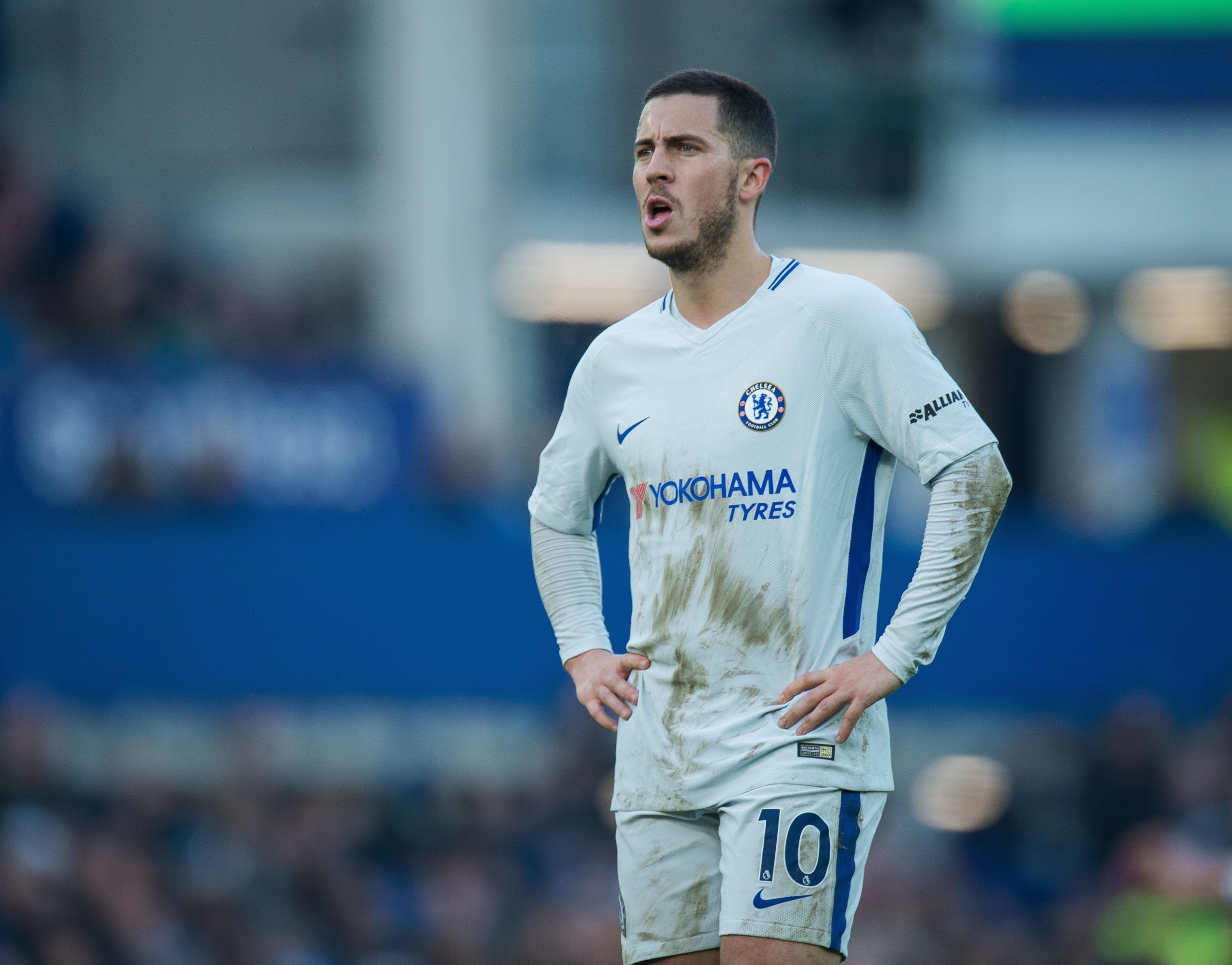 Hazard rejeita renovar com o Chelsea para estar disponível para o Real Madrid