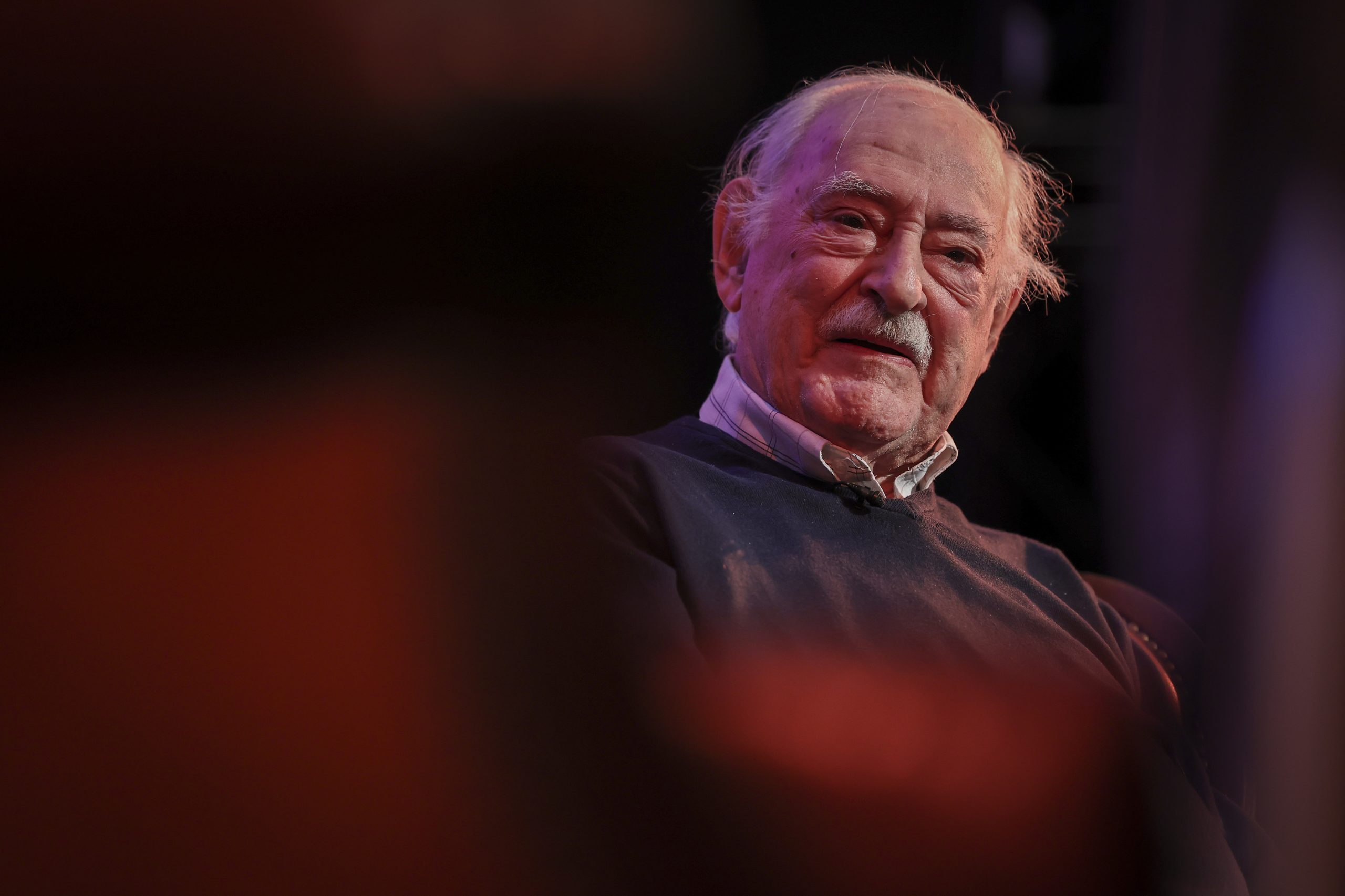 Ruy de Carvalho: A voz que narra a história do teatro em Portugal