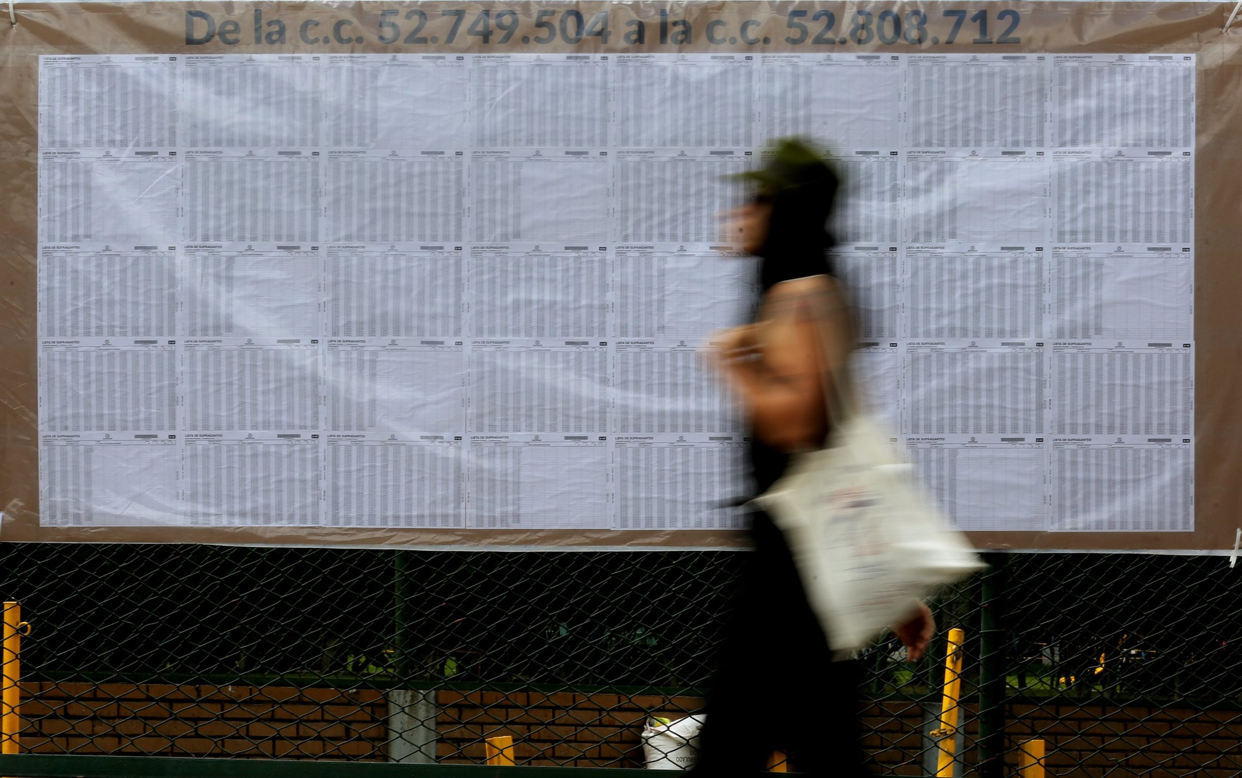 Especialista norte-americano em processos eleitorais adverte para riscos do voto online