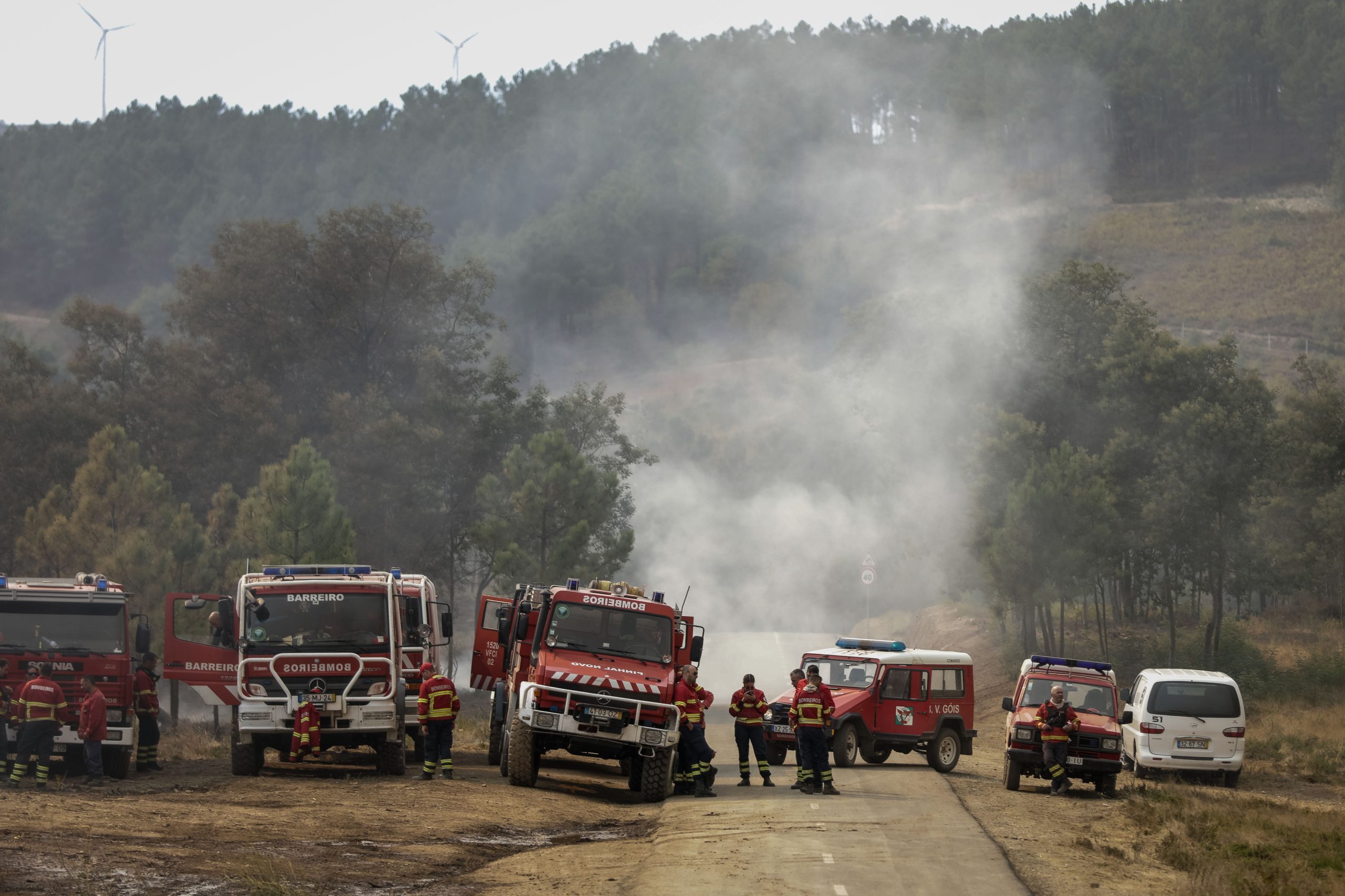 Incêndios: Seis bombeiros com ferimentos ligeiros no combate a incêndios na Guarda