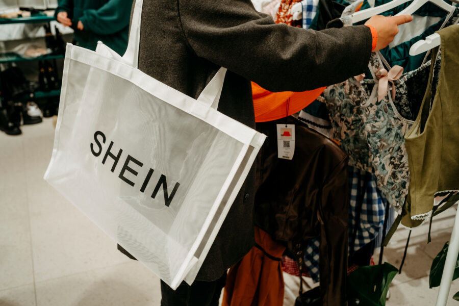 Shein em Paris – e os franceses não estão a gostar mesmo nada
