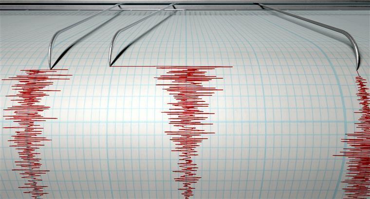 Japão emite alerta de tsunami após terremoto de magnitude 7,6. “Corram para o terreno mais elevado possível””