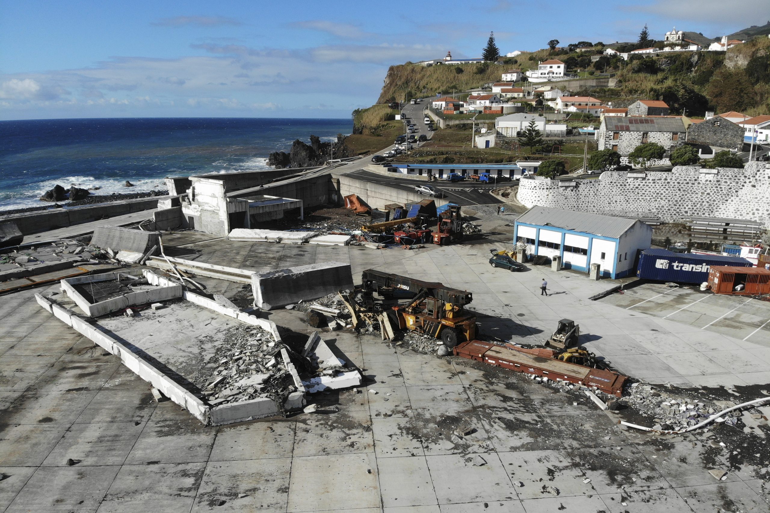 Mau tempo nos Açores. Determinado fim da crise energética relativa a gasóleo nas Flores e Corvo
