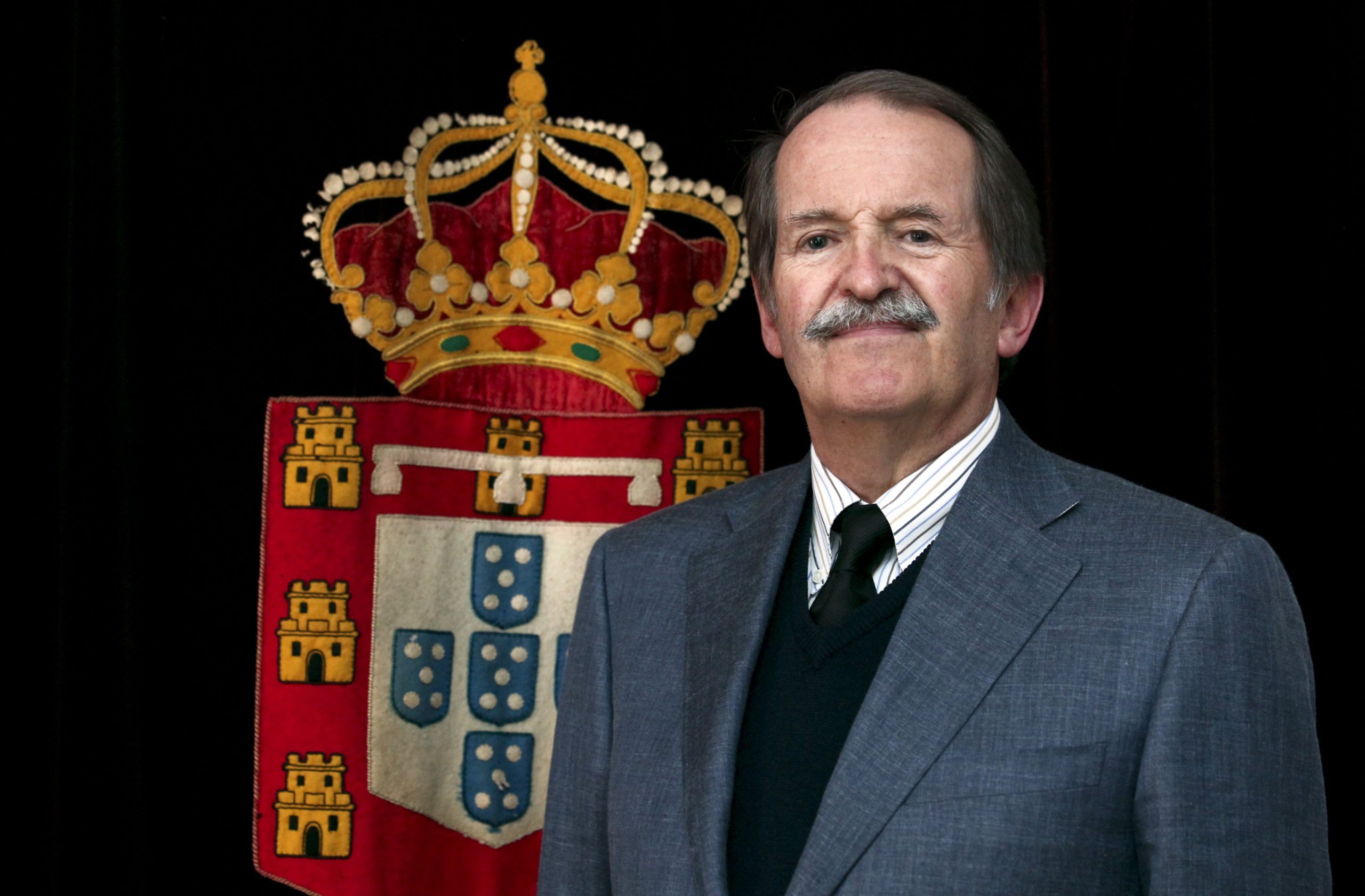 Duque de Bragança defende reposição do serviço militar obrigatório