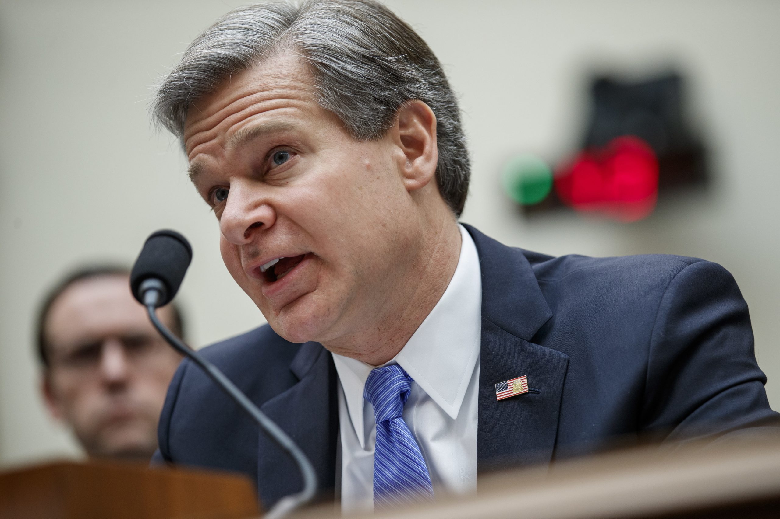 EUA: FBI ordena investigação interna sobre processo de ex-conselheiro de Trump