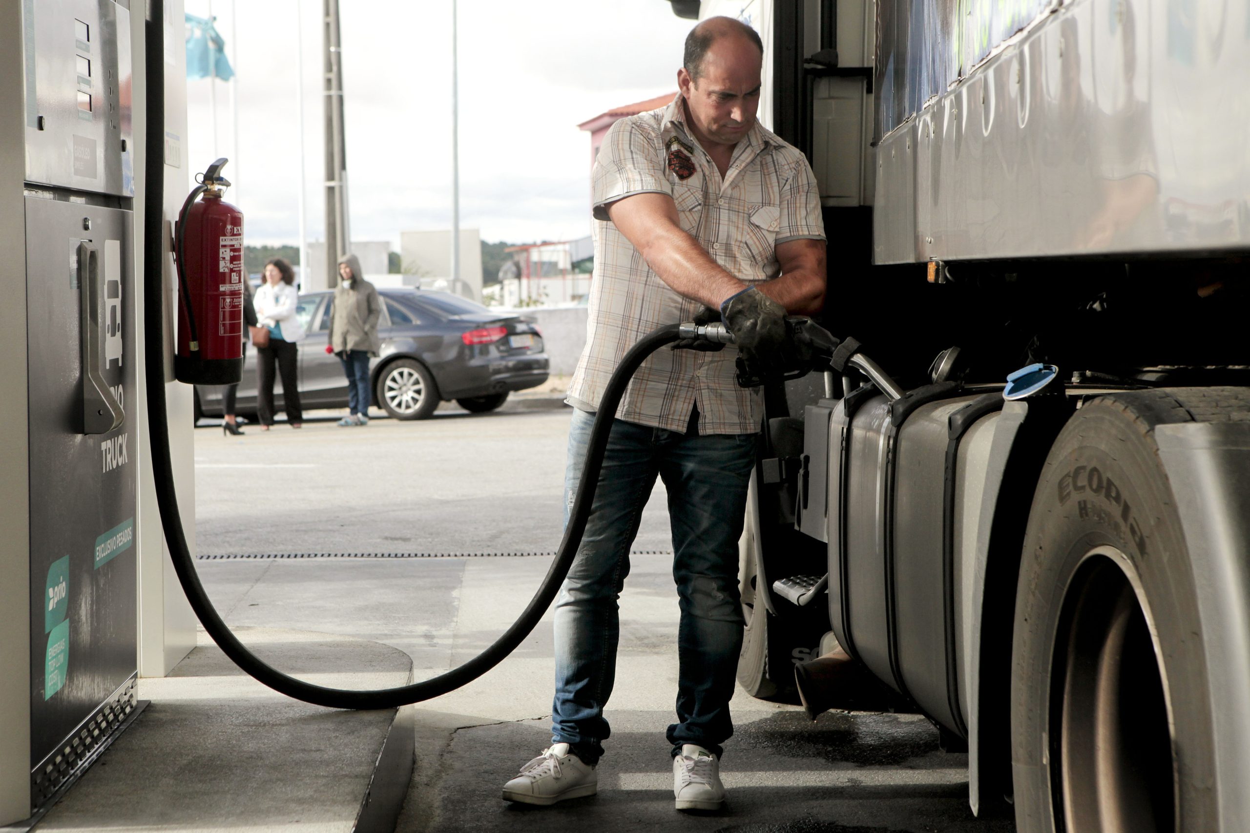 Um quarto das importações de gasóleo vindo de Espanha não é declarado