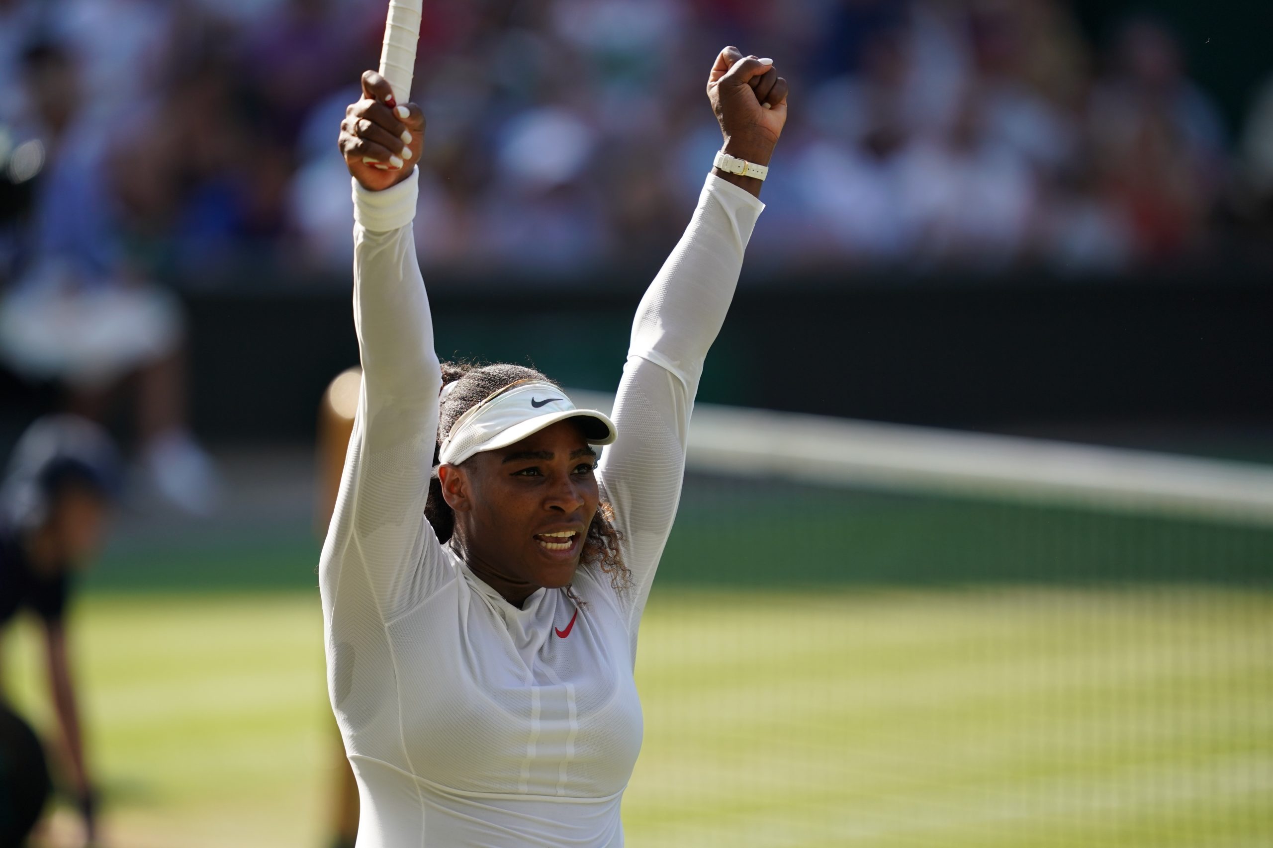 Serena Williams apura-se para a quarta ronda de Wimbledon