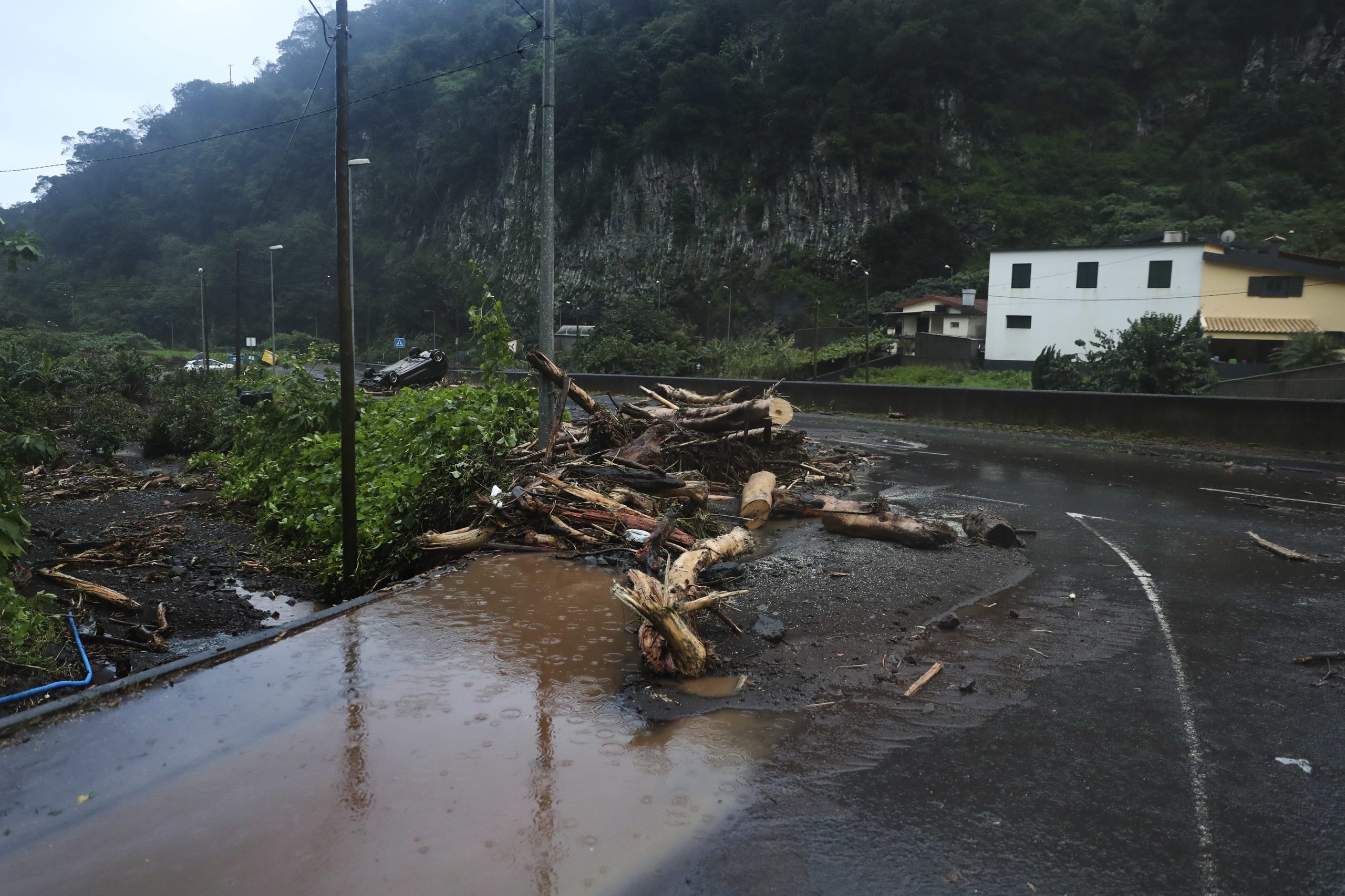 Proteção Civil da Madeira emite recomendações face às previsões de mau tempo
