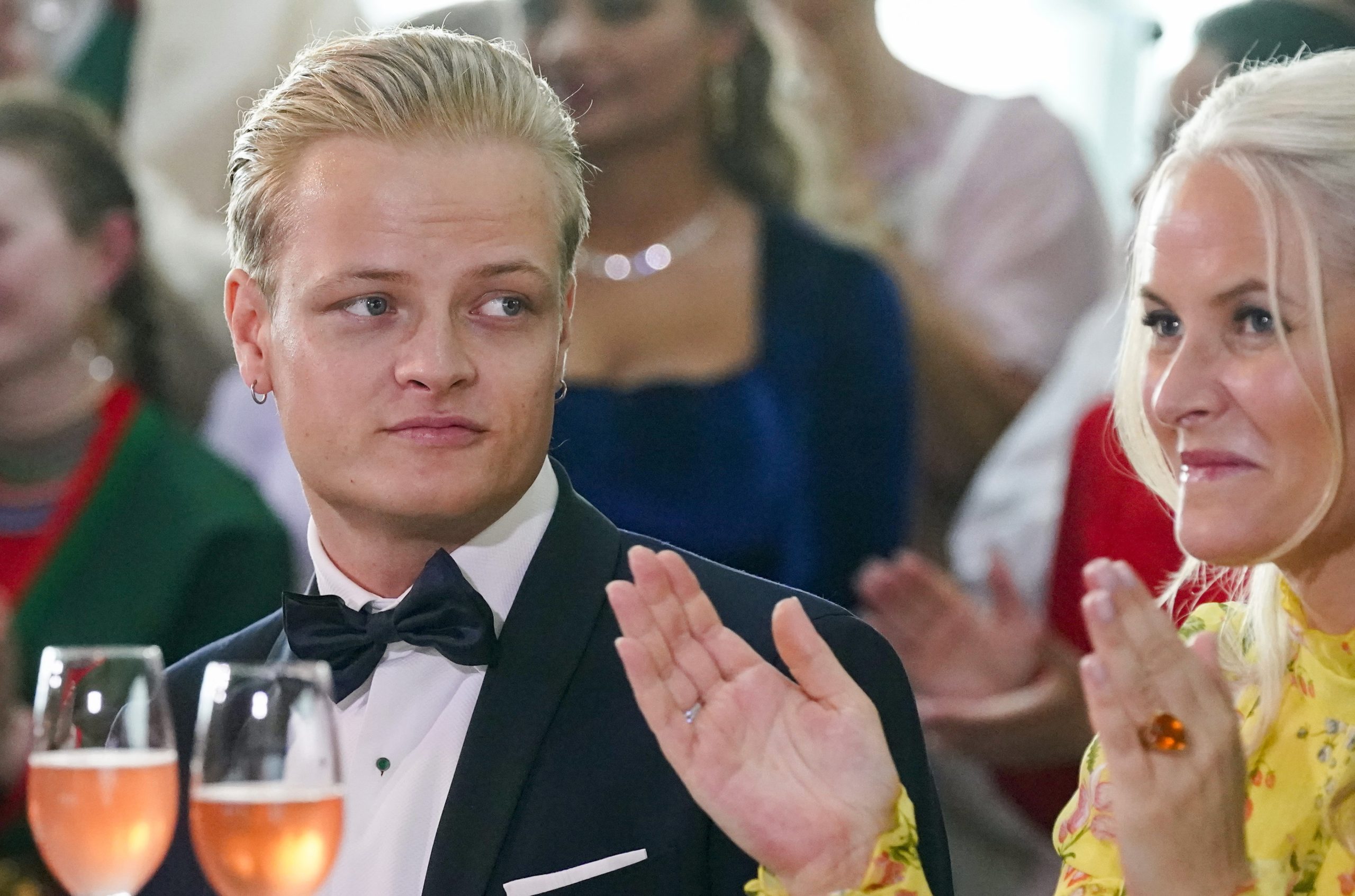 Agressão e ameaças. Filho da princesa da Noruega detido antes de julgamento por violação