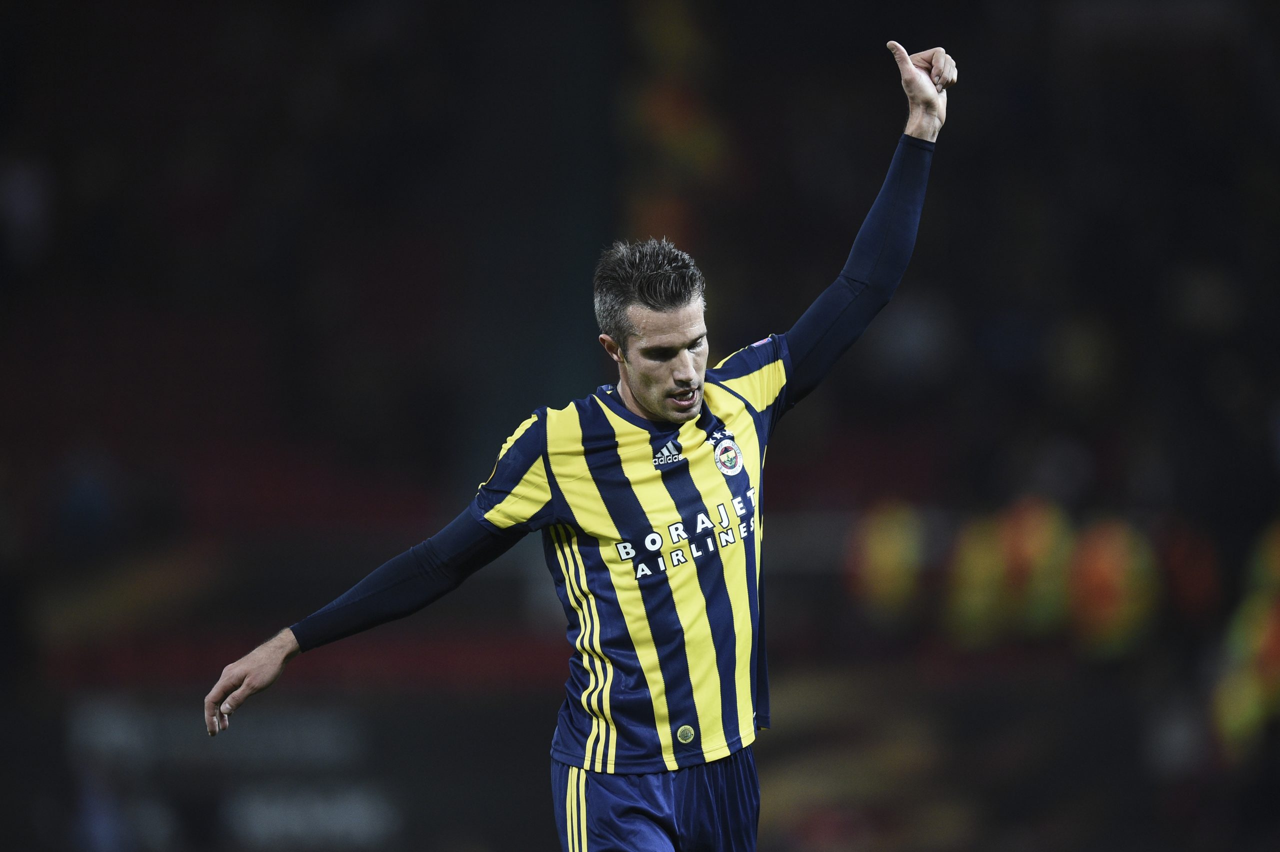 Van Persie diz que selecionador Van Gaal o esbofeteou no Mundial2014