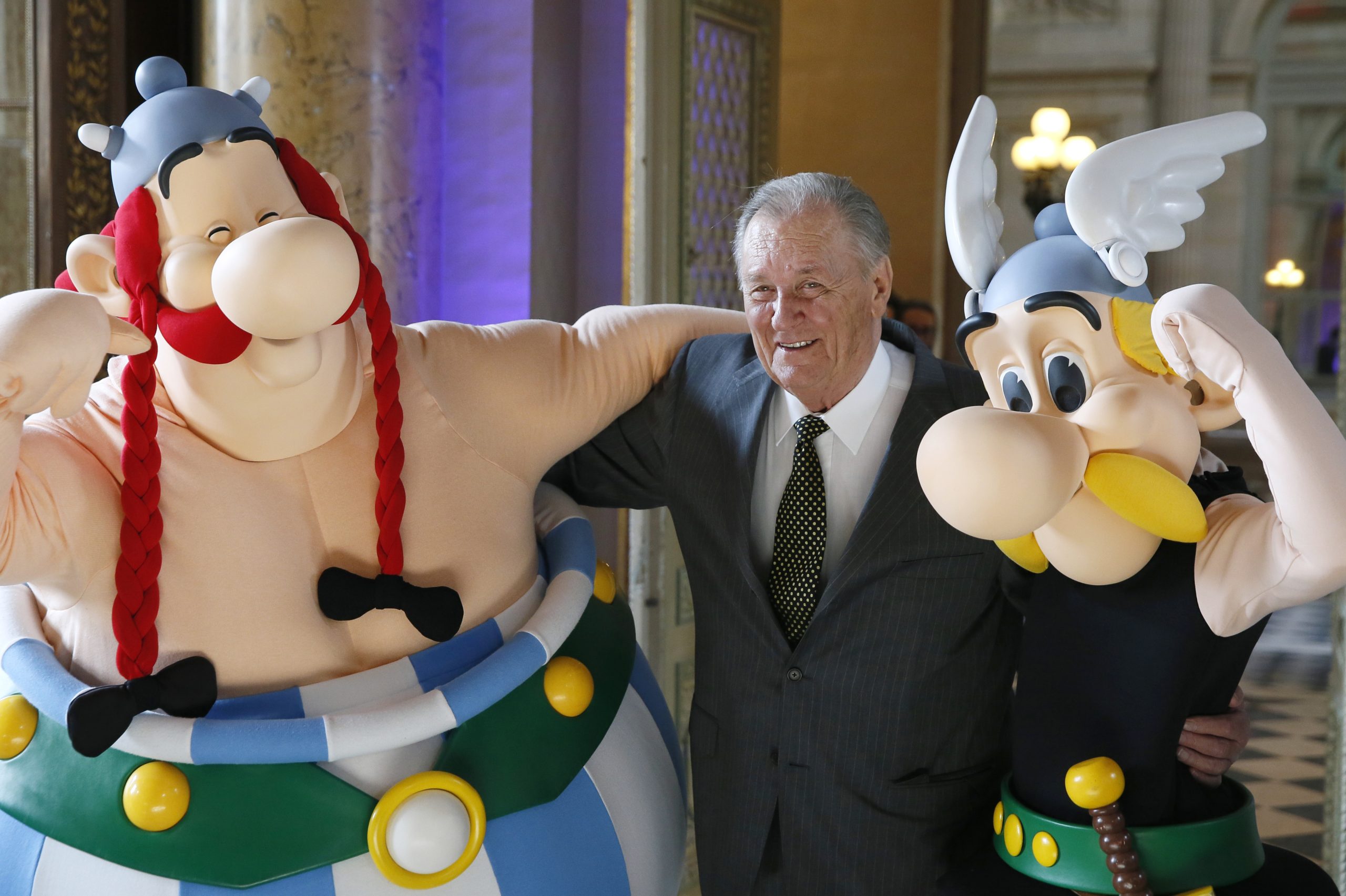 Faleceu Albert Uderzo, um dos criadores da banda desenhada Astérix