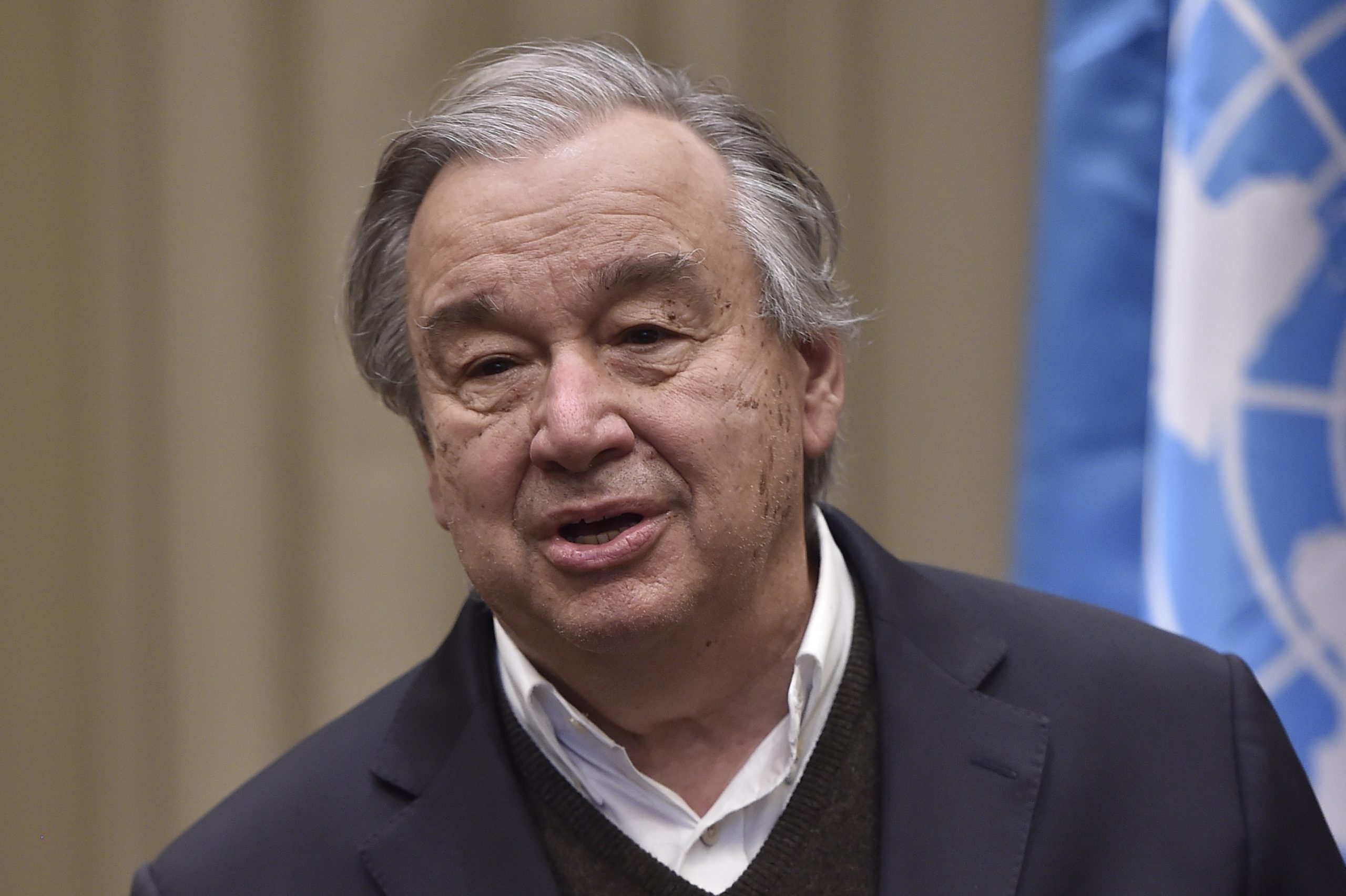 Rostos de quatro portugueses da ONU em selos desenhados por alunos