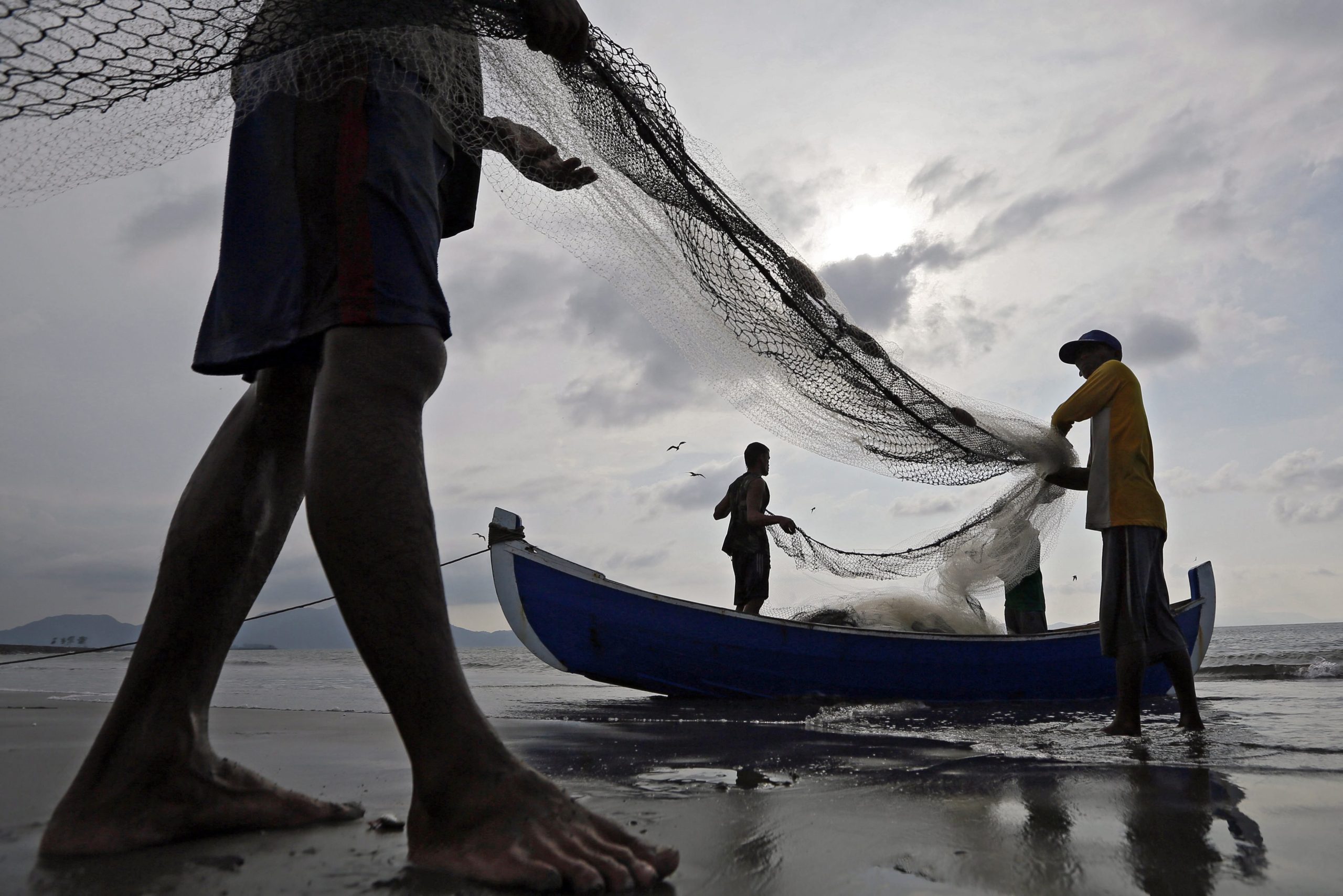 Governo garante que os apoios aos pescadores chegam até ao final de fevereiro