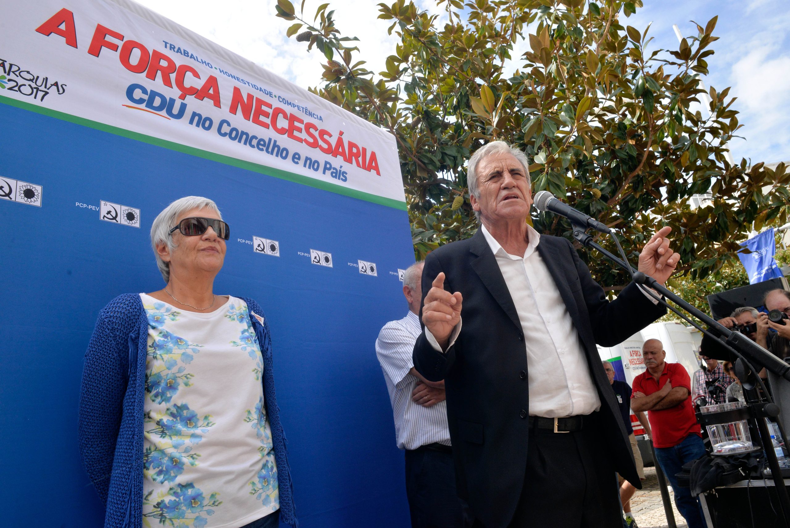 CDU e PS cruzam-se “democraticamente” em Alcochete, mas Jerónimo ainda se sente “a meio-caminho”