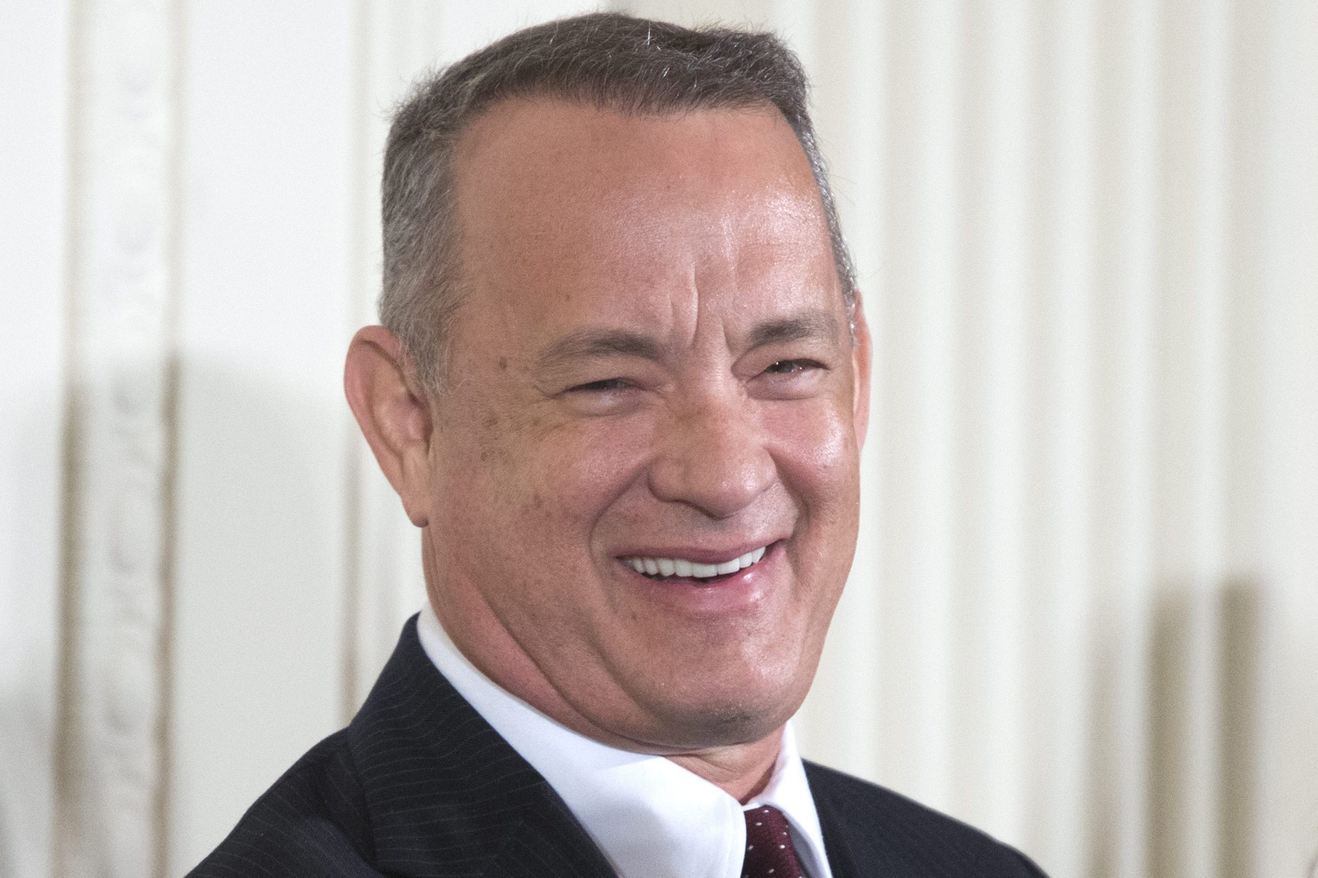 Tom Hanks ofereceu uma máquina de café aos correspondentes na Casa Branca. Pela terceira vez