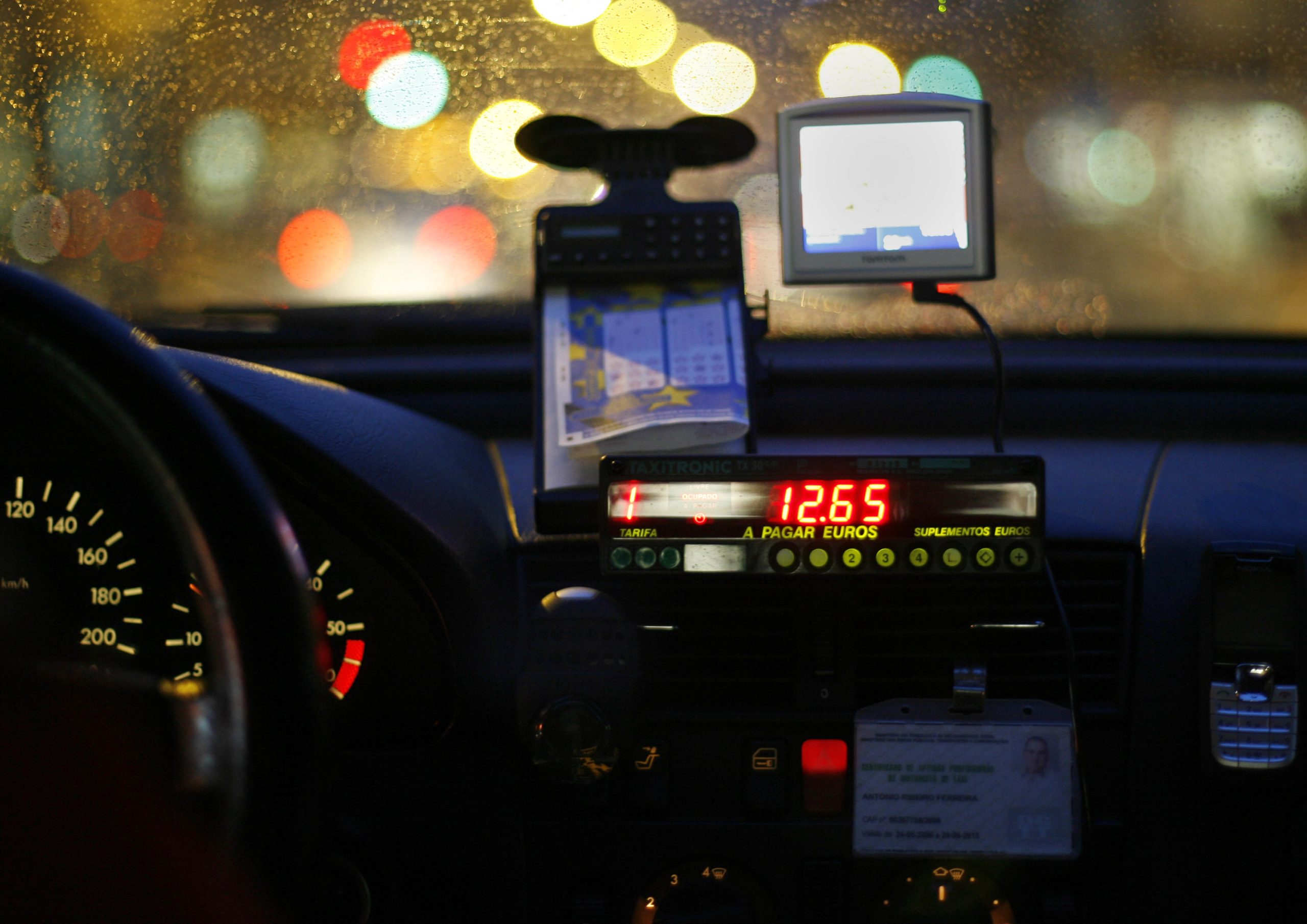 Mais de quatro mil viaturas com taxímetros atualizados desde 1 de junho