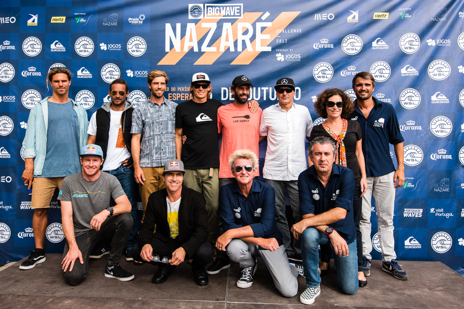 Ondas Gigantes na Nazaré. Está aberta a corrida para surfar no Canhão