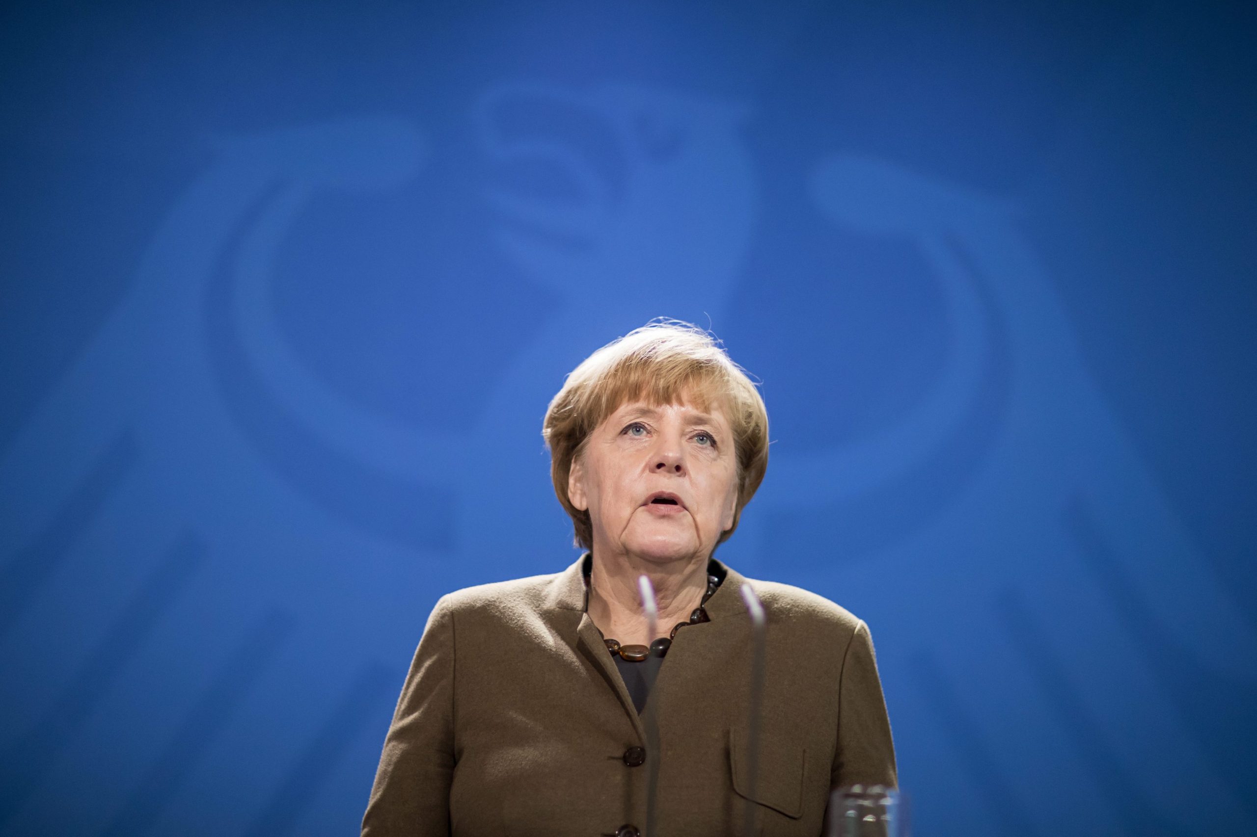 Angela Merkel: já não há perigo no imediato, mas a ameaça terrorista continua