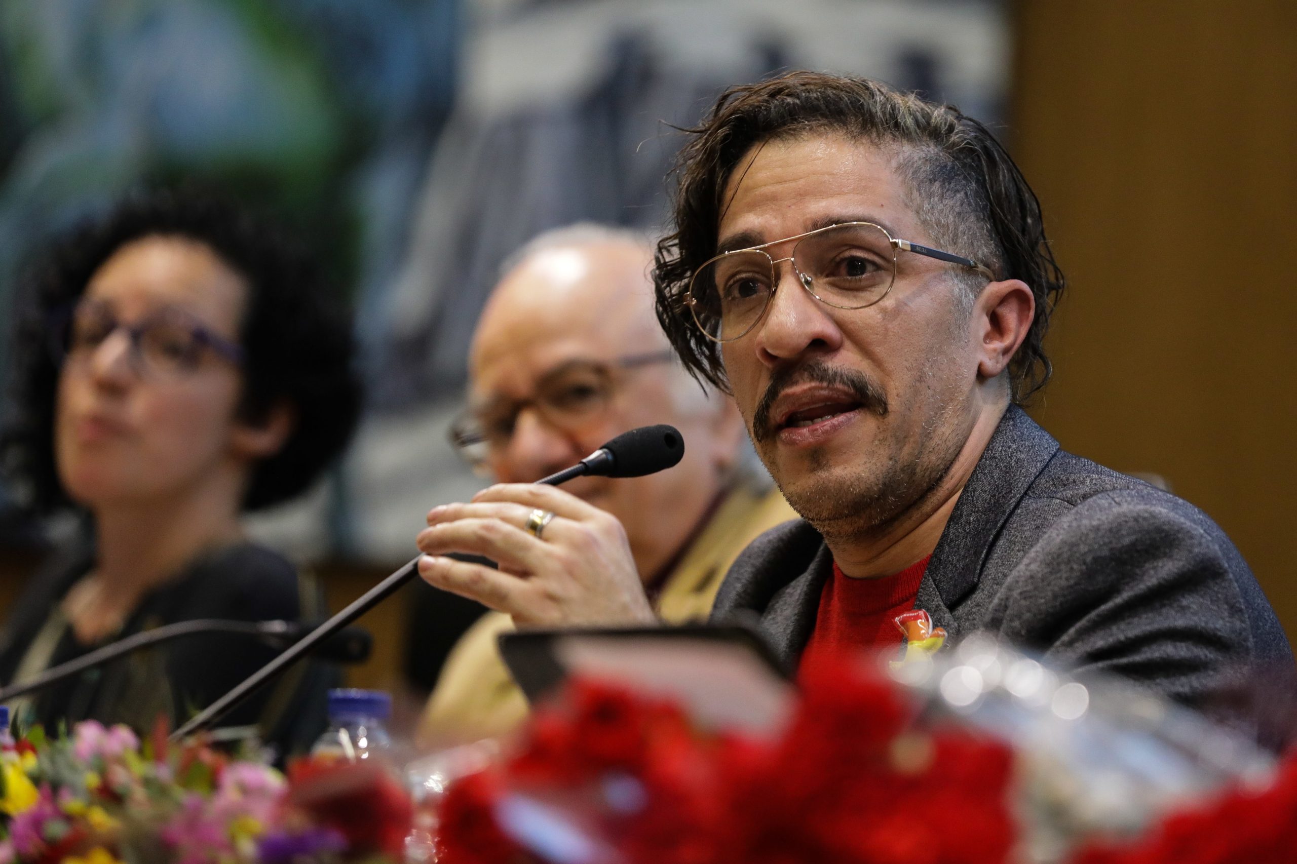 Jean Wyllys diz que é a memória de Marielle que vai derrubar Bolsonaro no Brasil