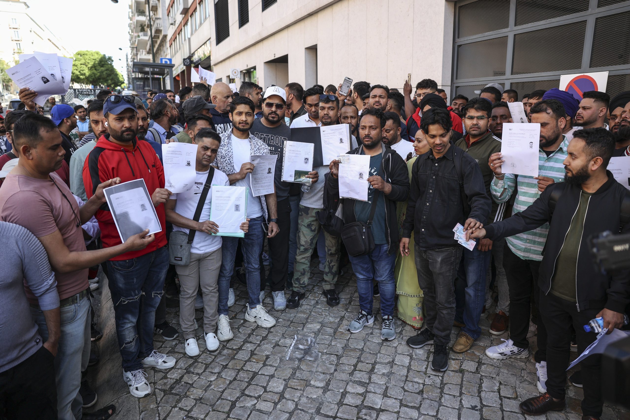Investigadora pede campanhas para combater “falsas perceções” sobre imigrantes