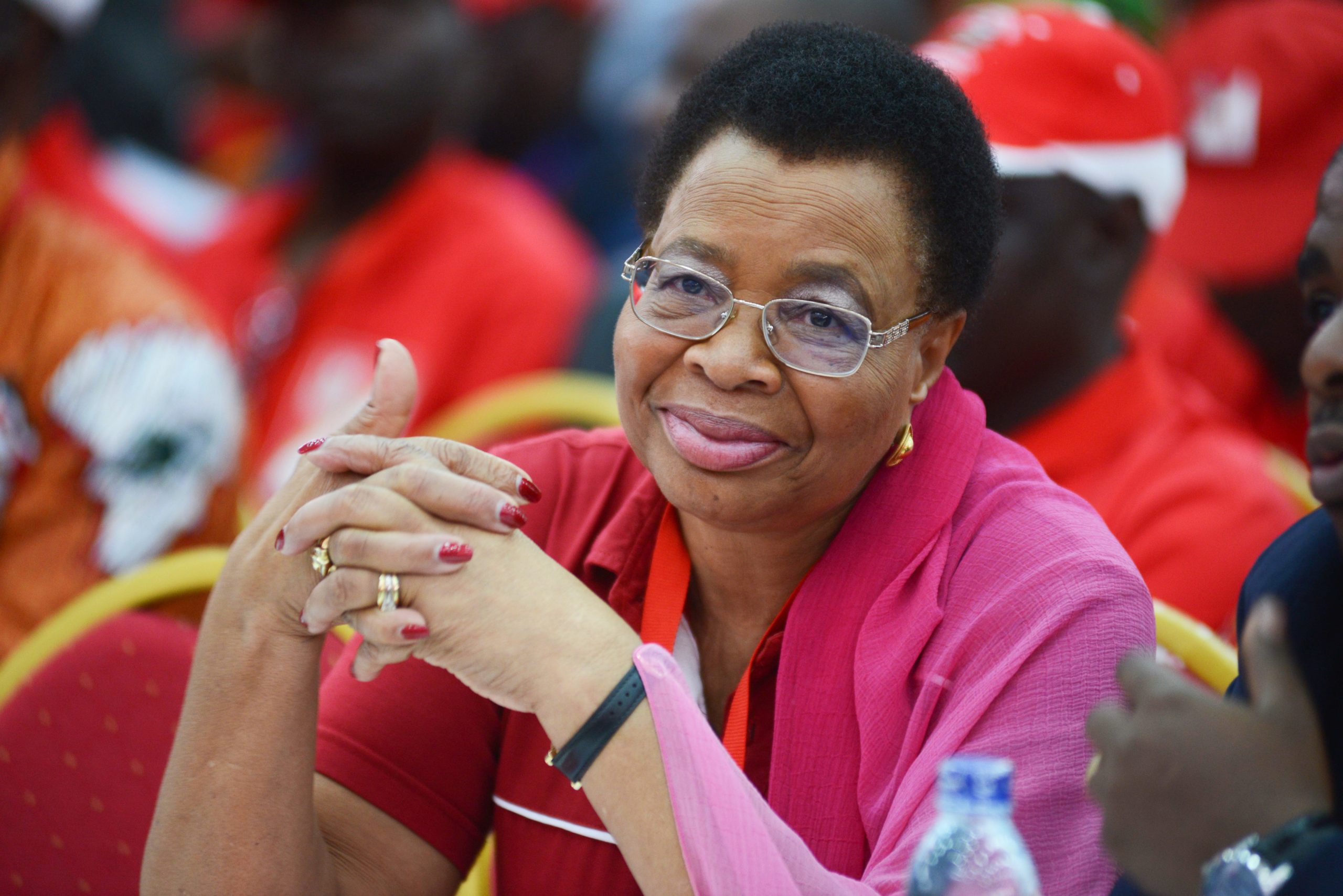 Graça Machel considera “extraordinário” acordo de desarmamento da Renamo em Moçambique