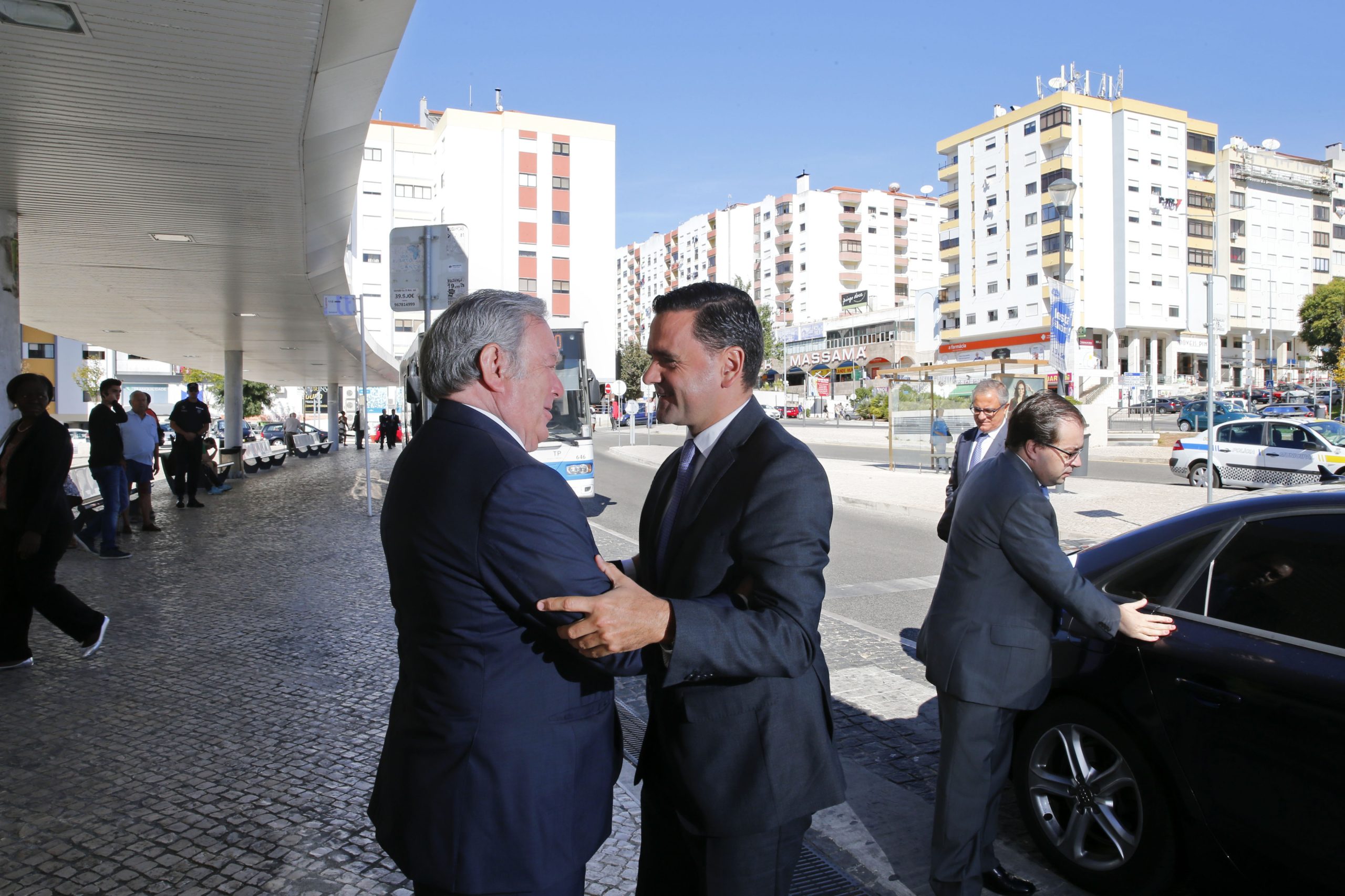 Parque de estacionamento abre sexta-feira junto à estação de Agualva-Cacém, Sintra
