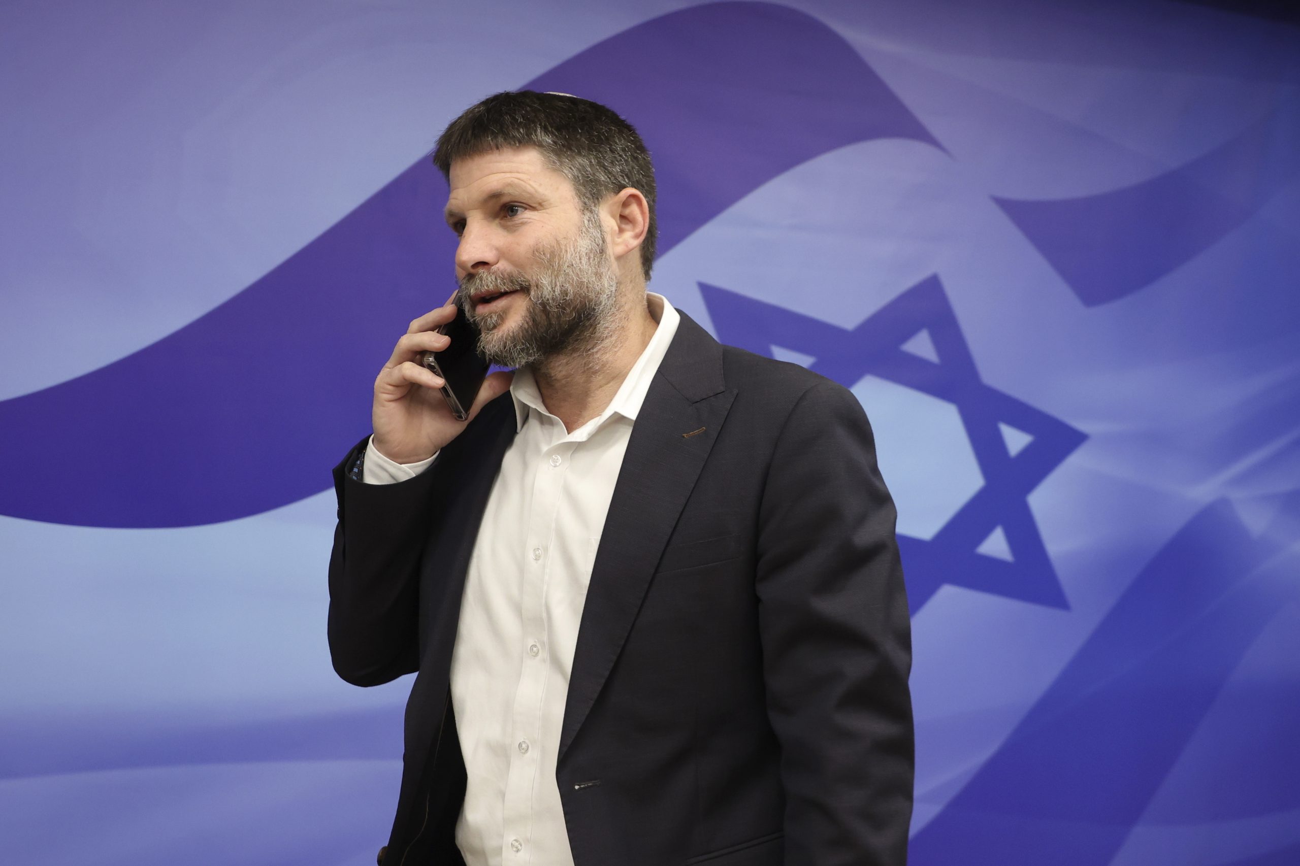 Ministro israelita prevê anexação total da Cisjordânia após vitória de Trump