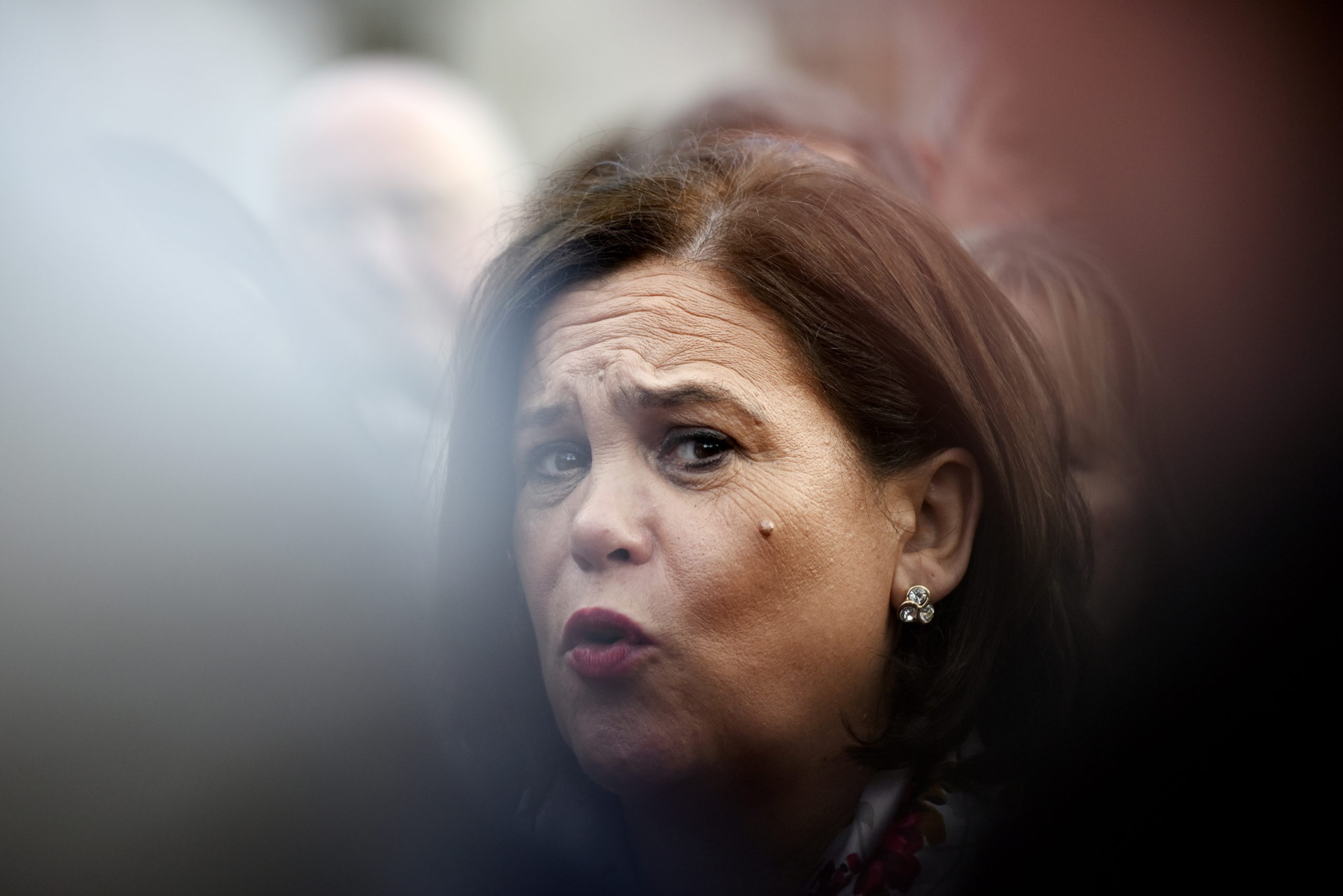 Sinn Féin perto de ganhar eleições pela primeira vez na Irlanda do Norte