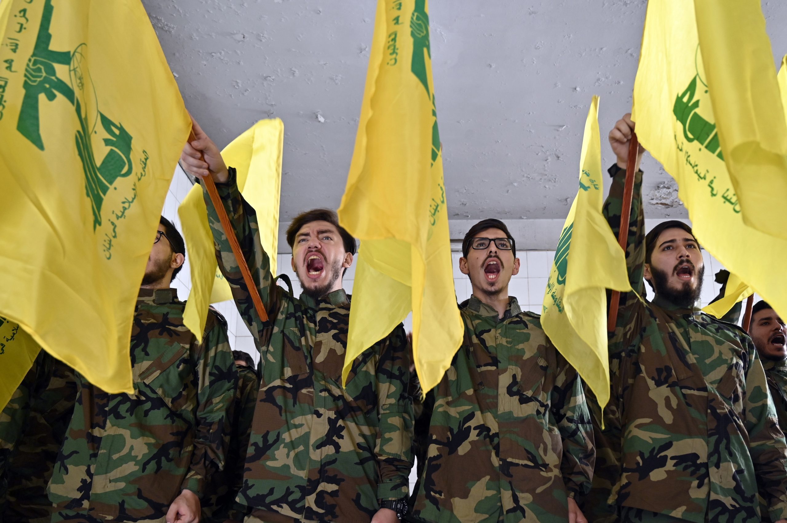 Brigadas do Hezbollah anunciam suspensão de ataques contra EUA