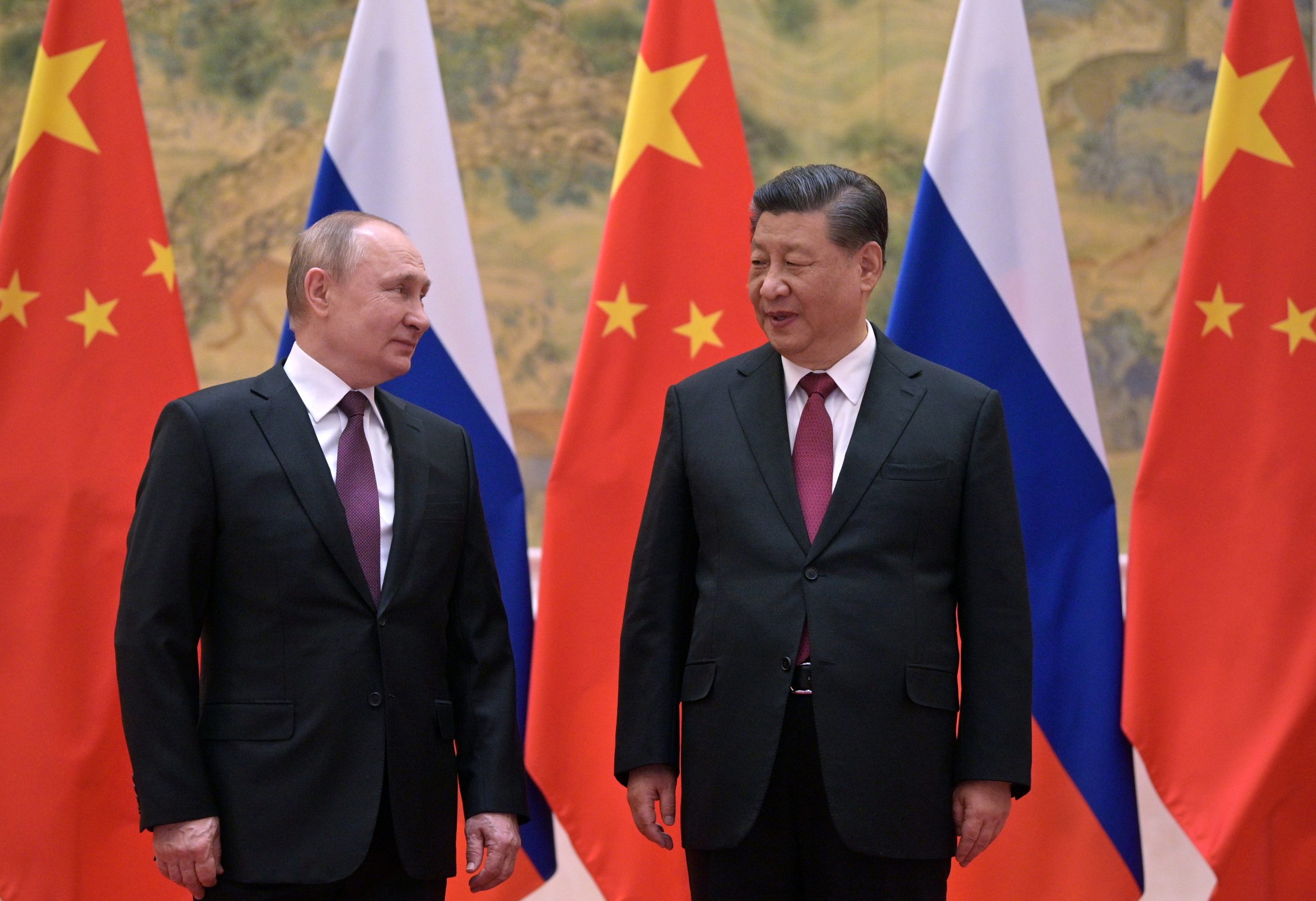 Putin reúne-se com Xi Jinping esta quinta-feira no Uzbequistão