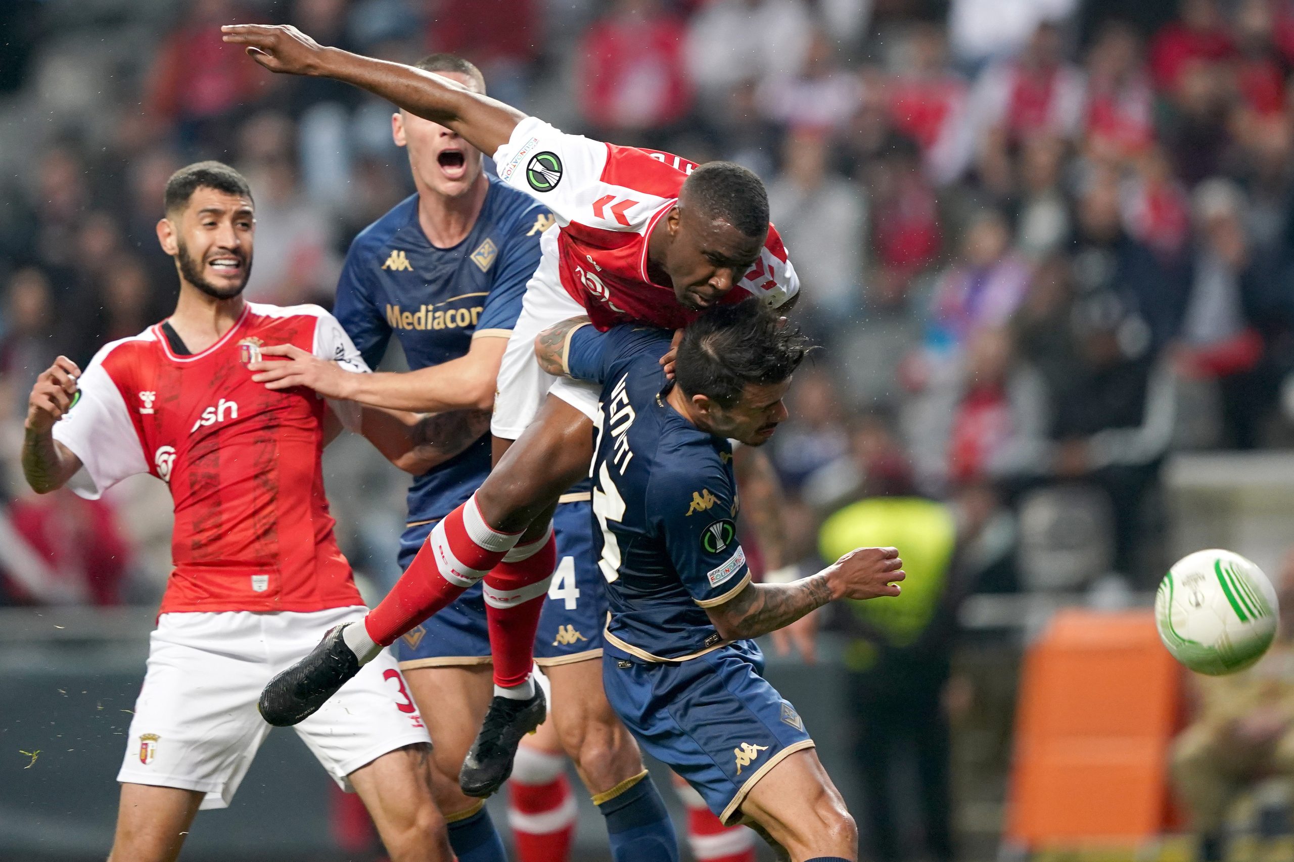 Sporting de Braga perde com Fiorentina e complica ‘oitavos’