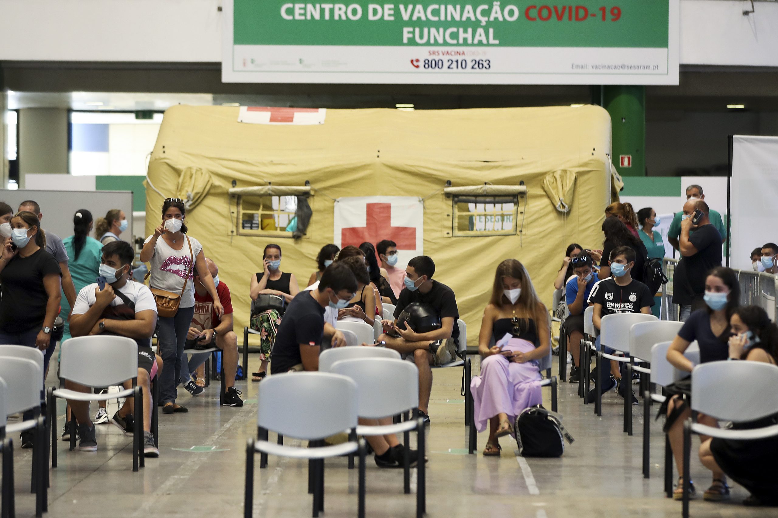 Covid-19: Madeira já está a preparar administração da terceira dose da vacina