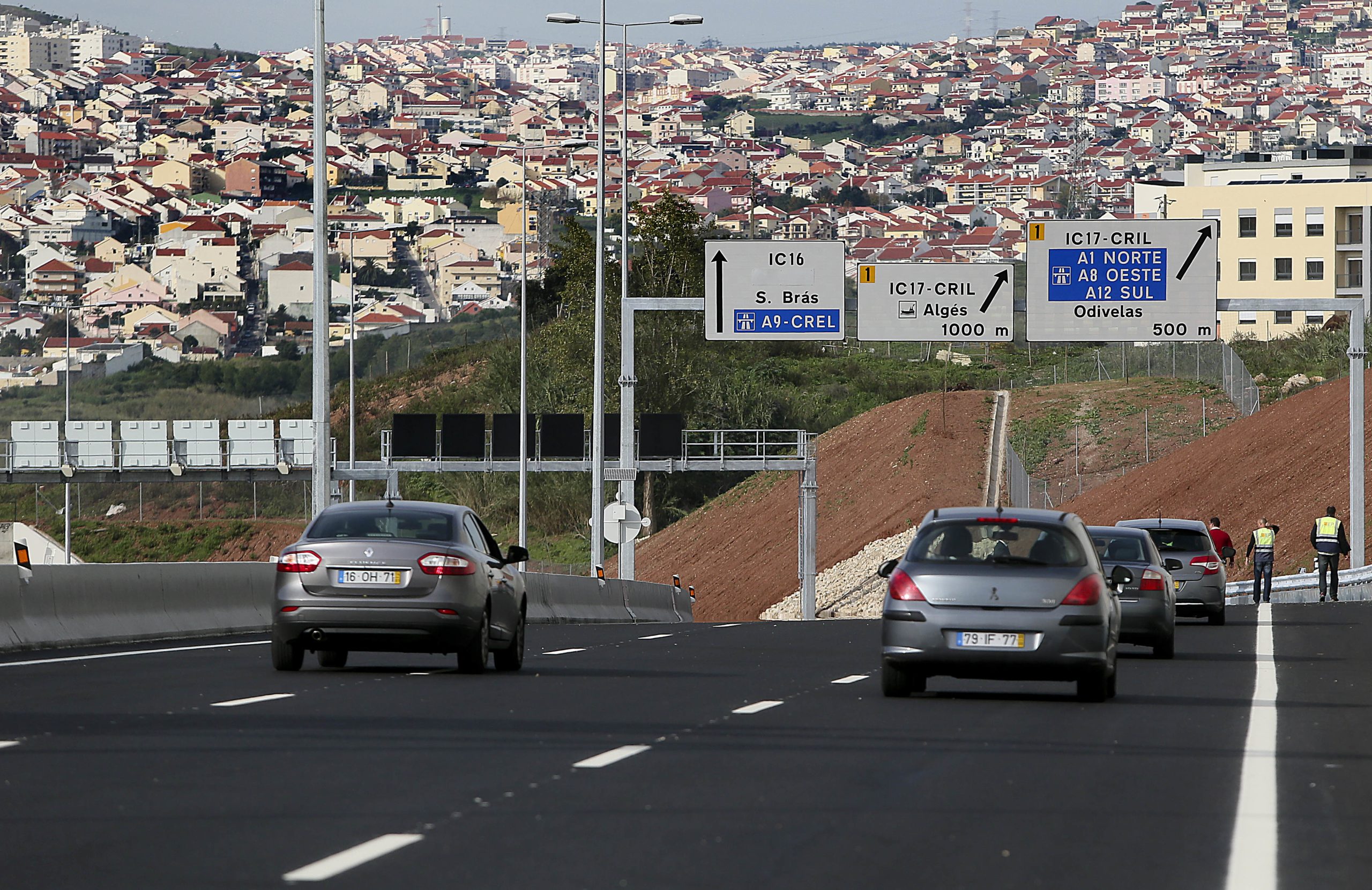 CREL com constrangimentos até sábado devido a trabalhos junto ao túnel de Carenque