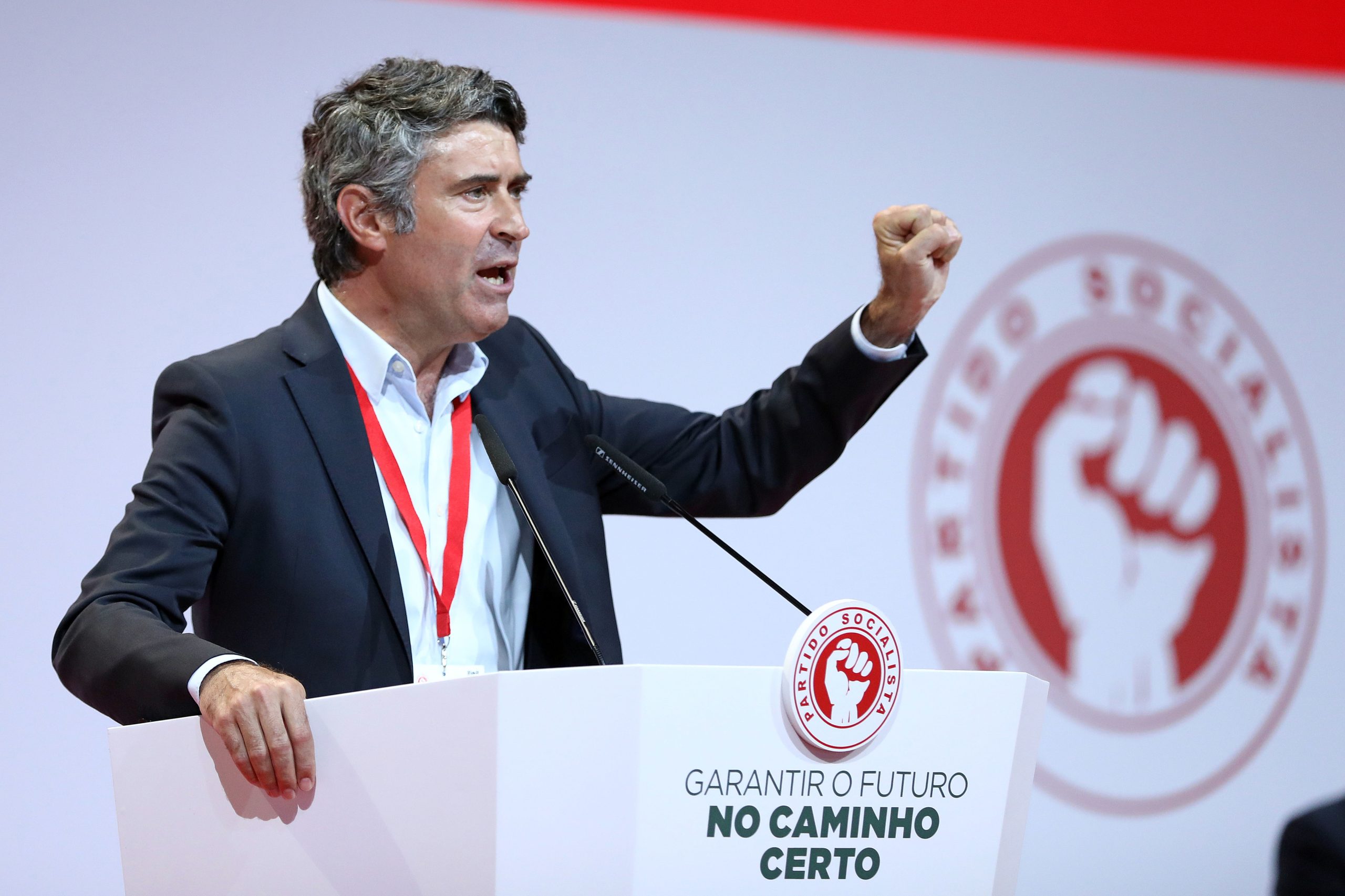 Lista única para Comissão Nacional por ordem alfabética após Carneiro e Ana Catarina Mendes