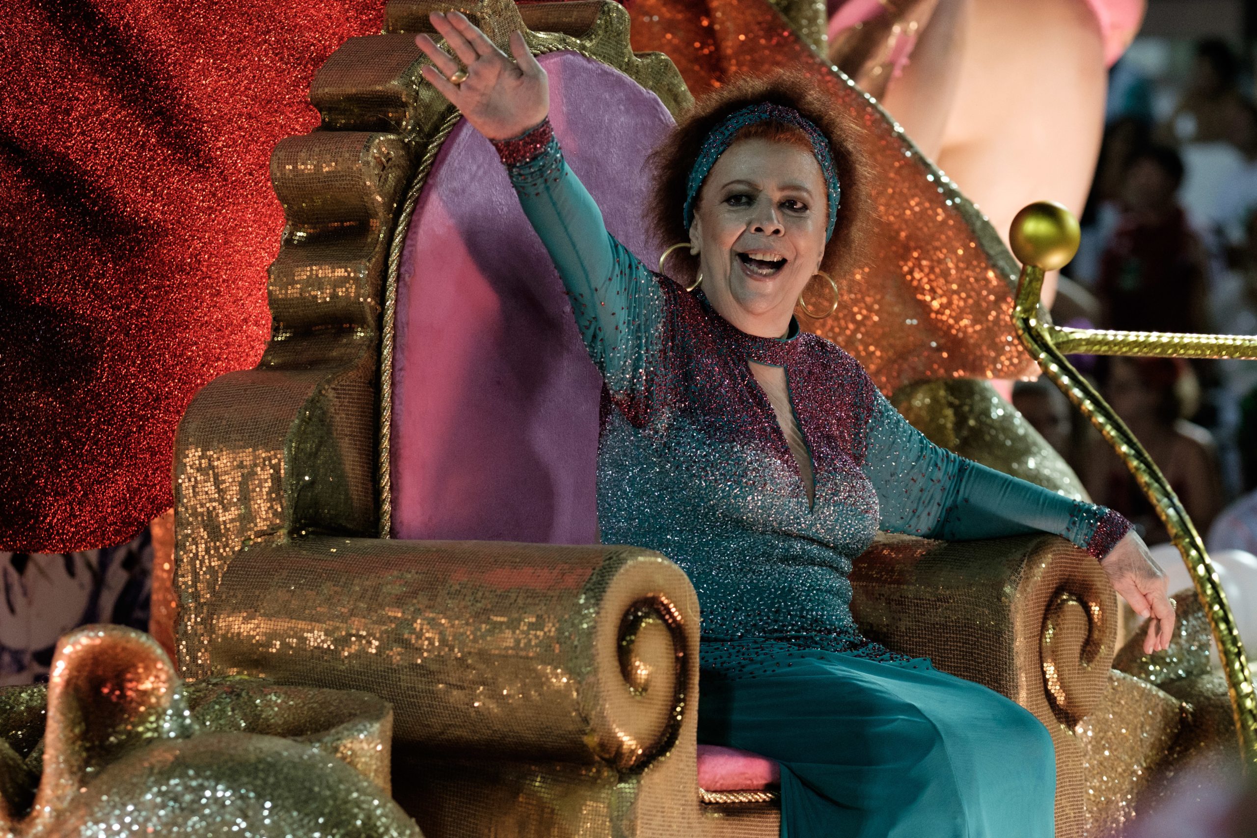 Morreu Beth Carvalho, a “Madrinha do Samba”