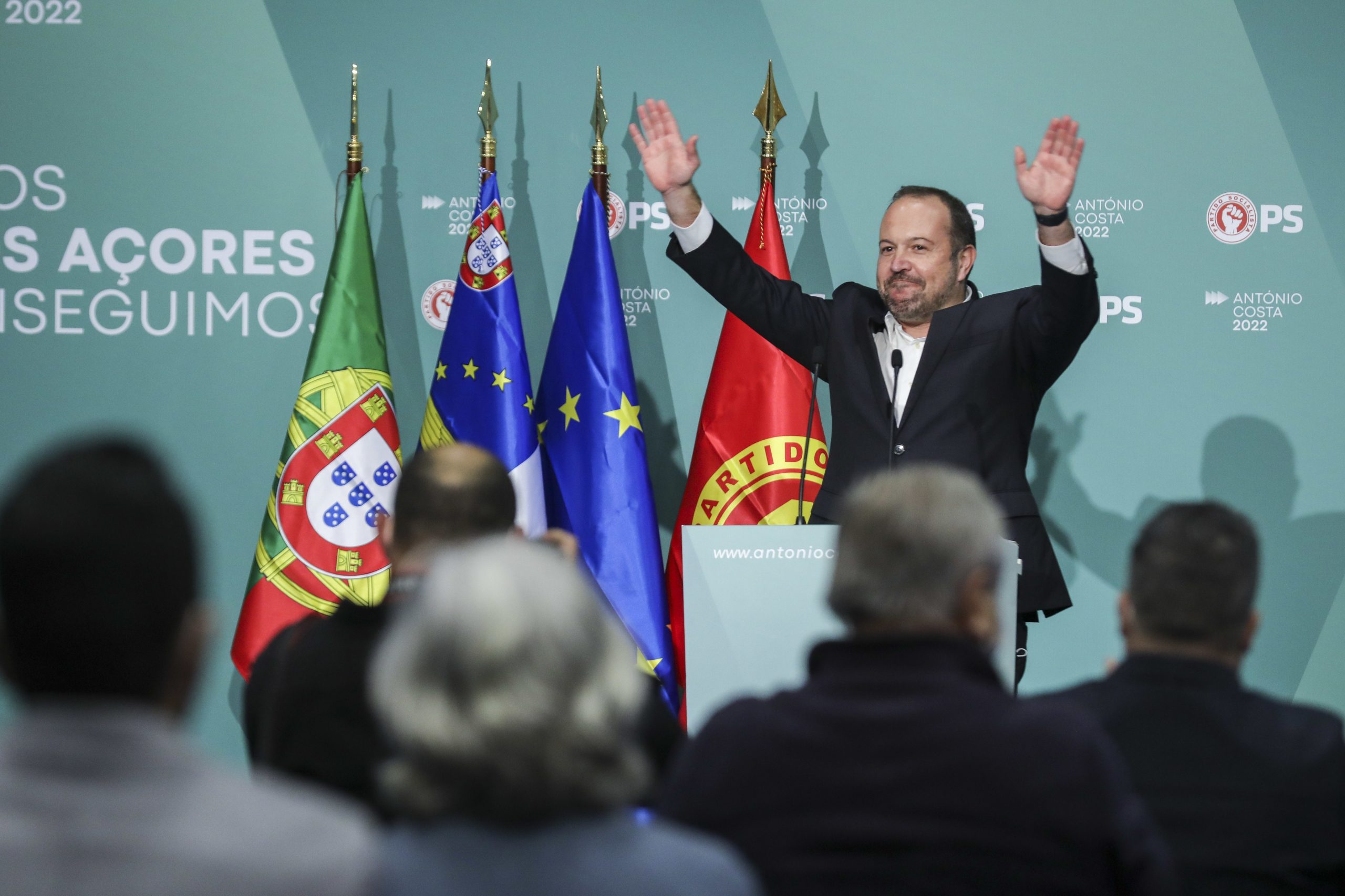 Líder do PS/Açores rejeita que condenação de autarca afete imagem do partido na região