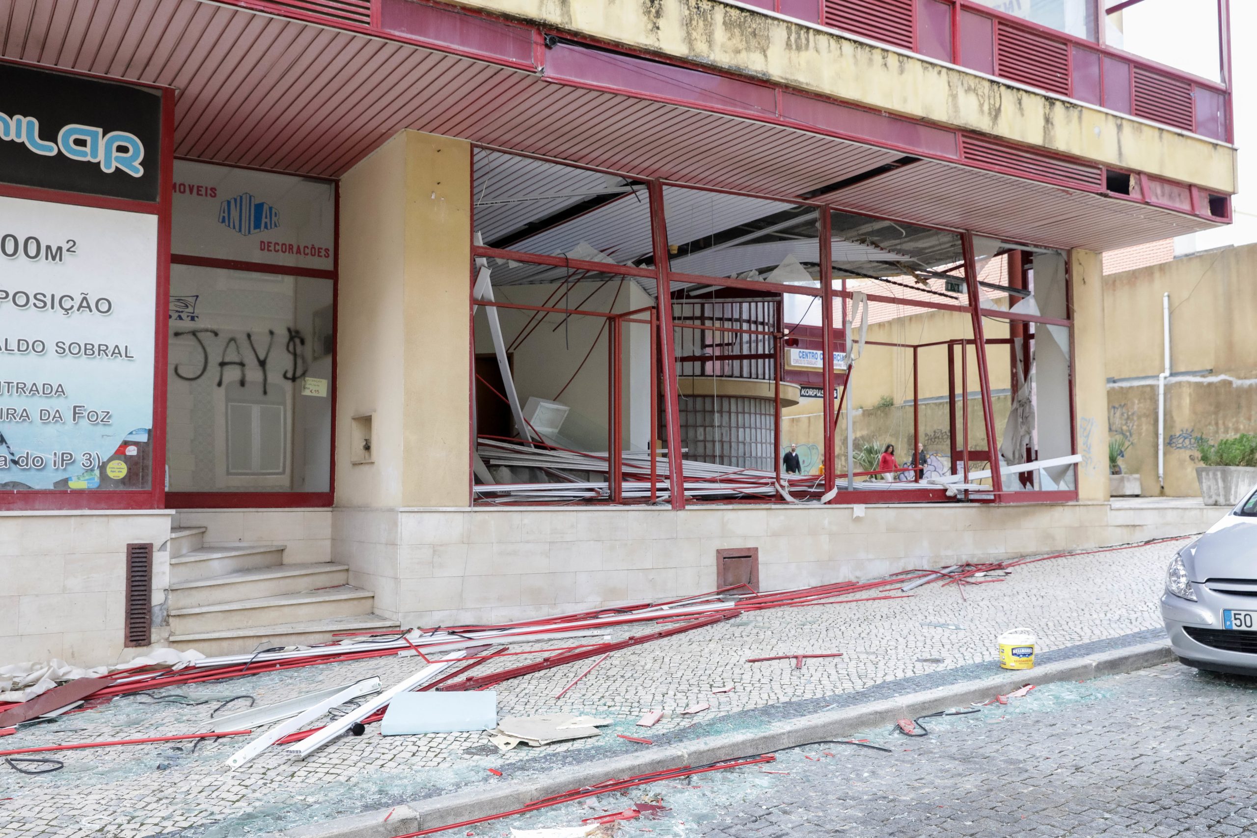 Tempestade Leslie. Drones usados para avaliar prejuízos em telhados da Figueira da Foz