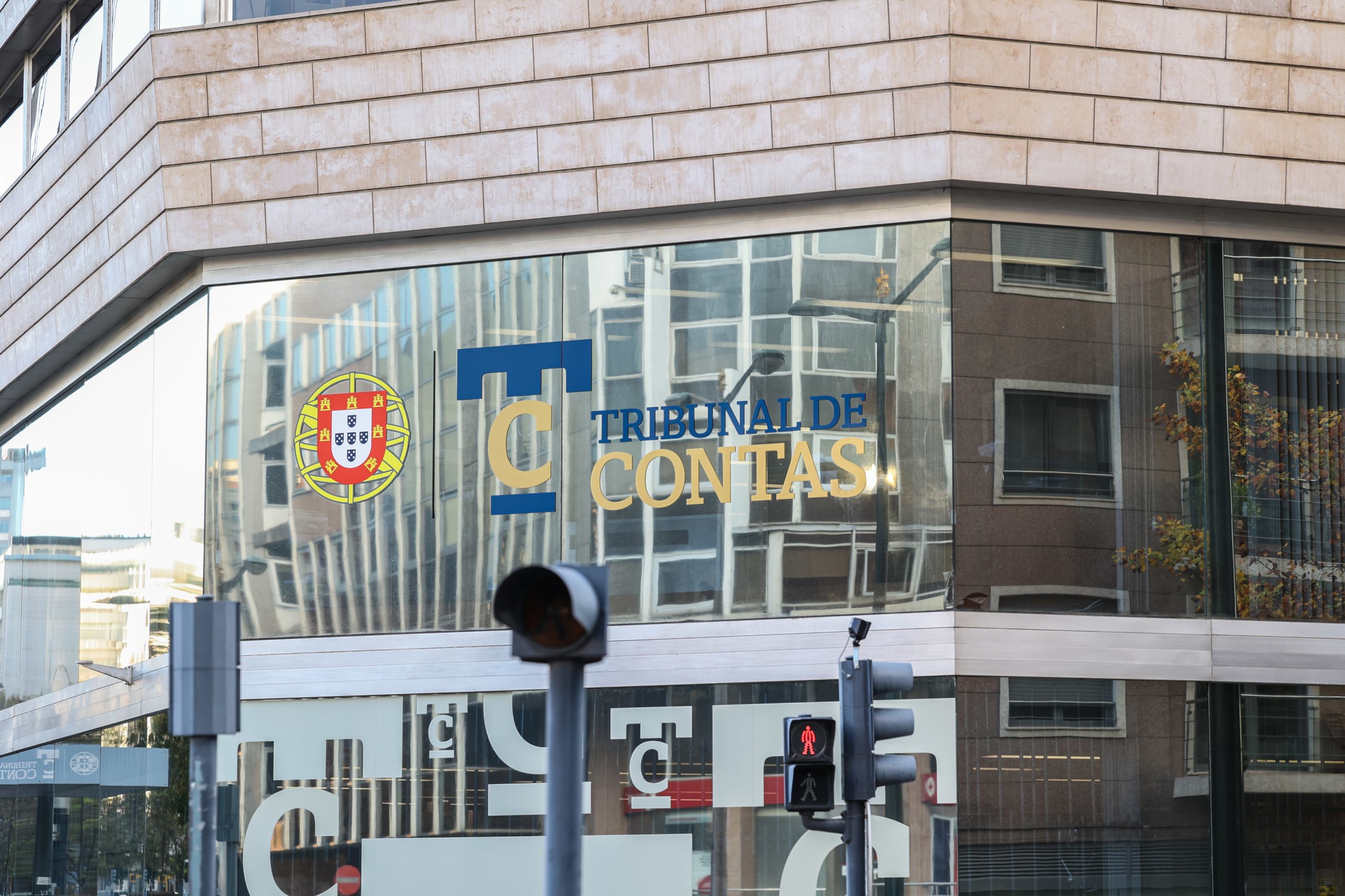 Tribunal de Contas denuncia apoio à renda pago a 32 beneficiários que não residem em Portugal