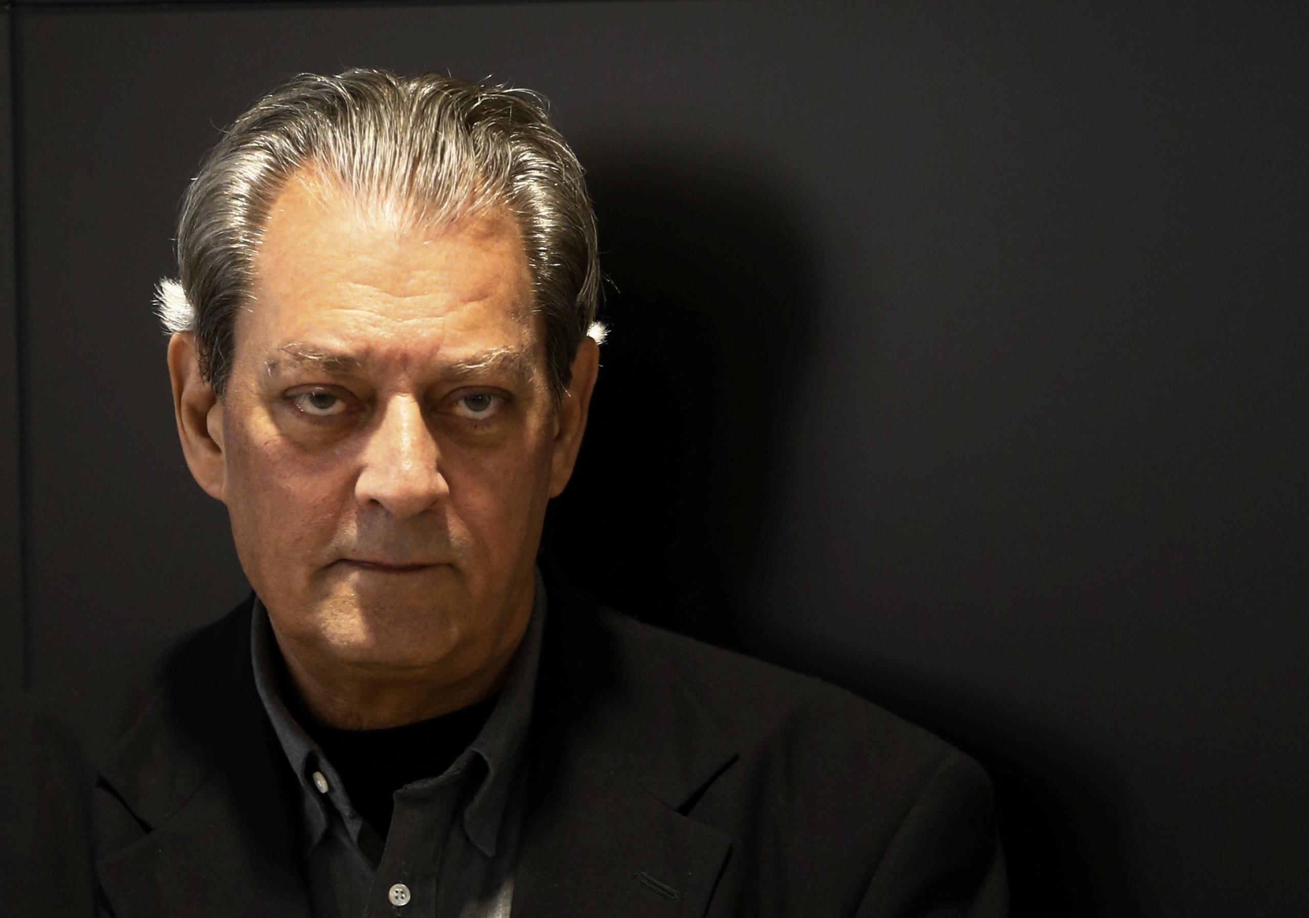 Paul Auster, Ali Smith e George Saunders entre os seis finalistas do Man Booker