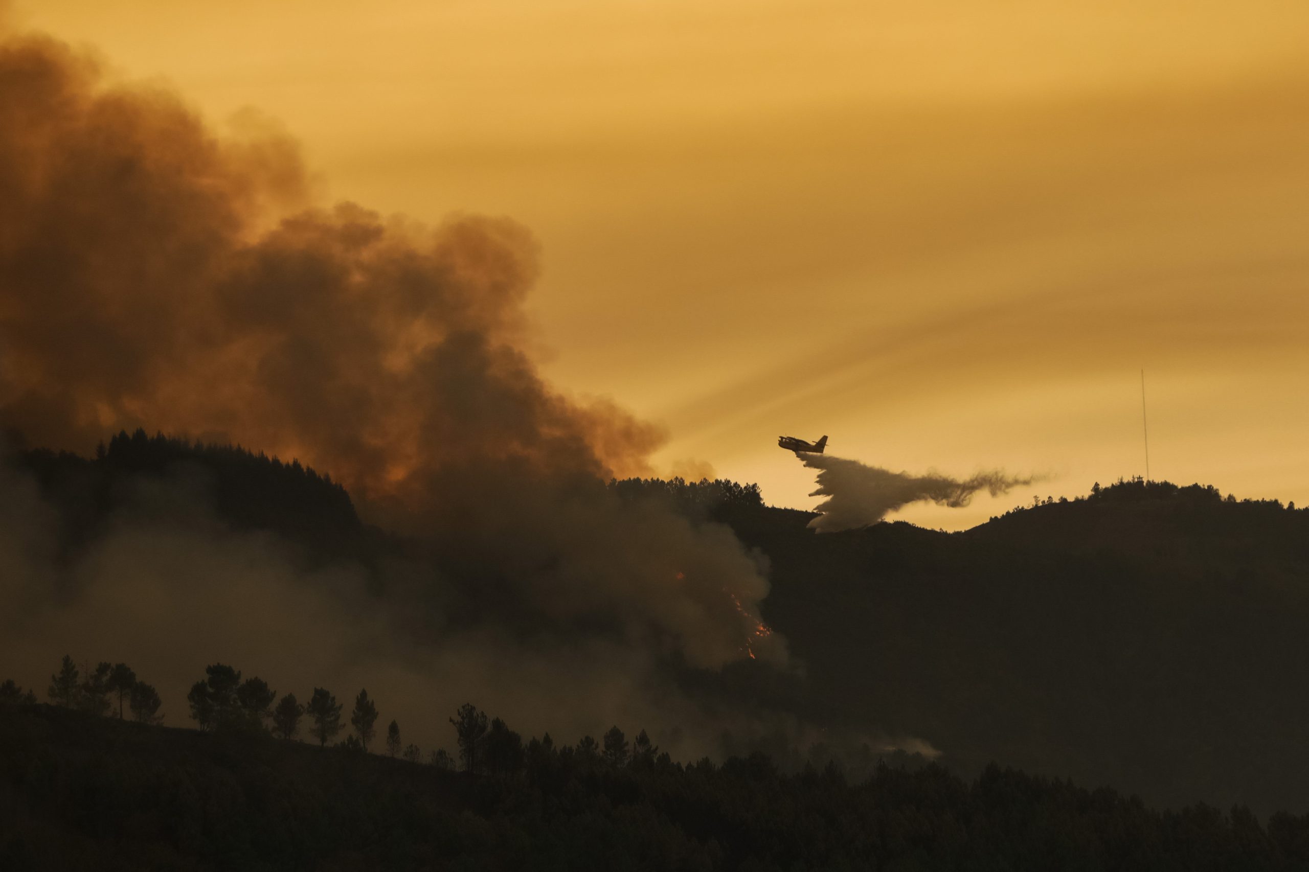 Incêndios: Portugal ativa Mecanismo Europeu de Proteção Civil e protocolo com Marrocos