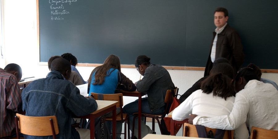 Deputados do PSD e CDS pedem ao Tribunal Constitucional fiscalização de medidas no ensino sobre identidade de género