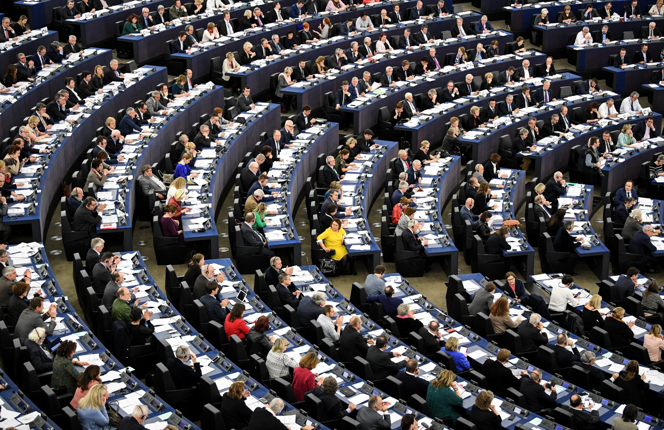 Pandemia é uma “crise das mulheres” e aumentou “dramaticamente” desigualdade de género, defende eurodeputada